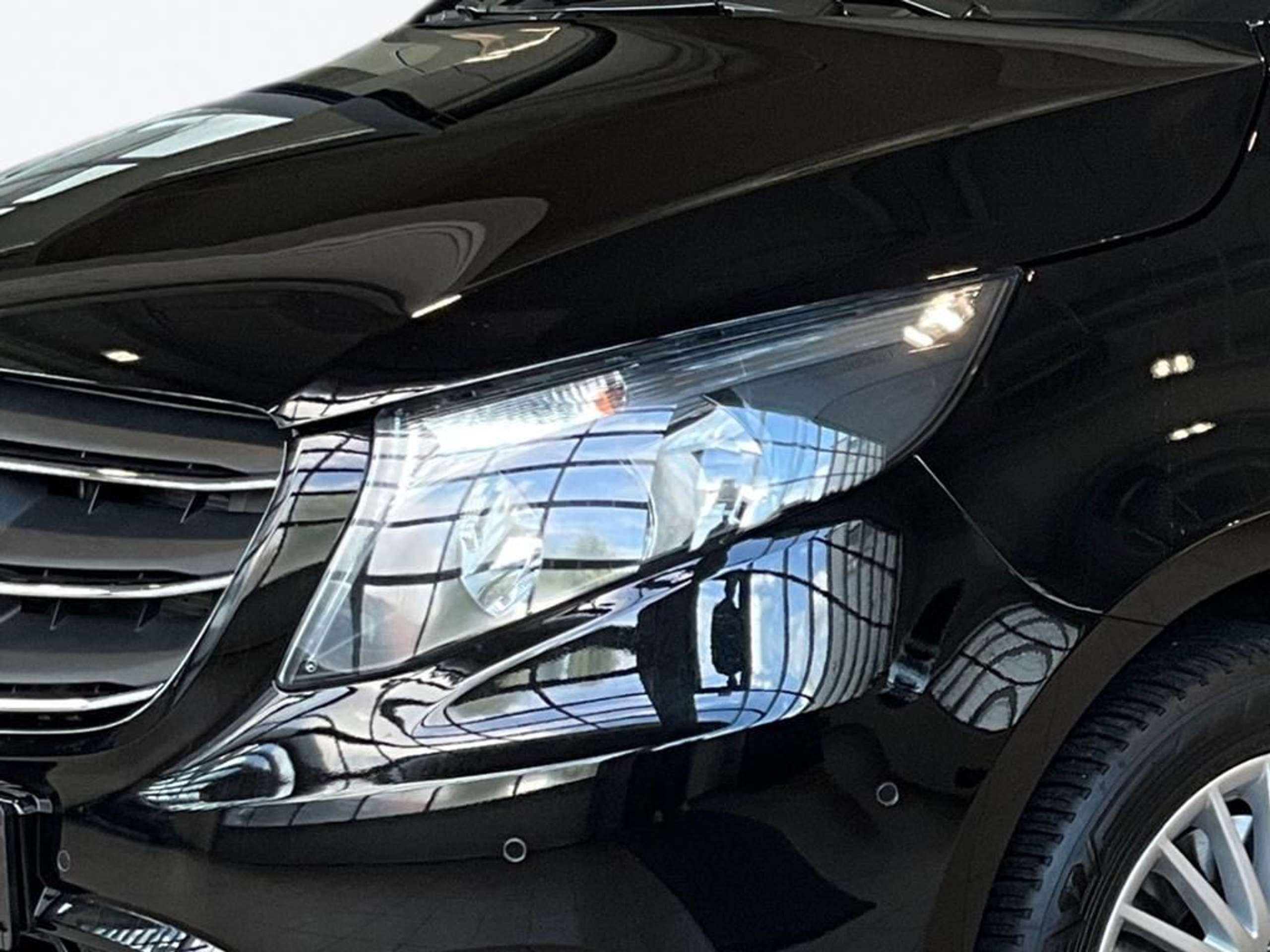 Mercedes-Benz - Vito