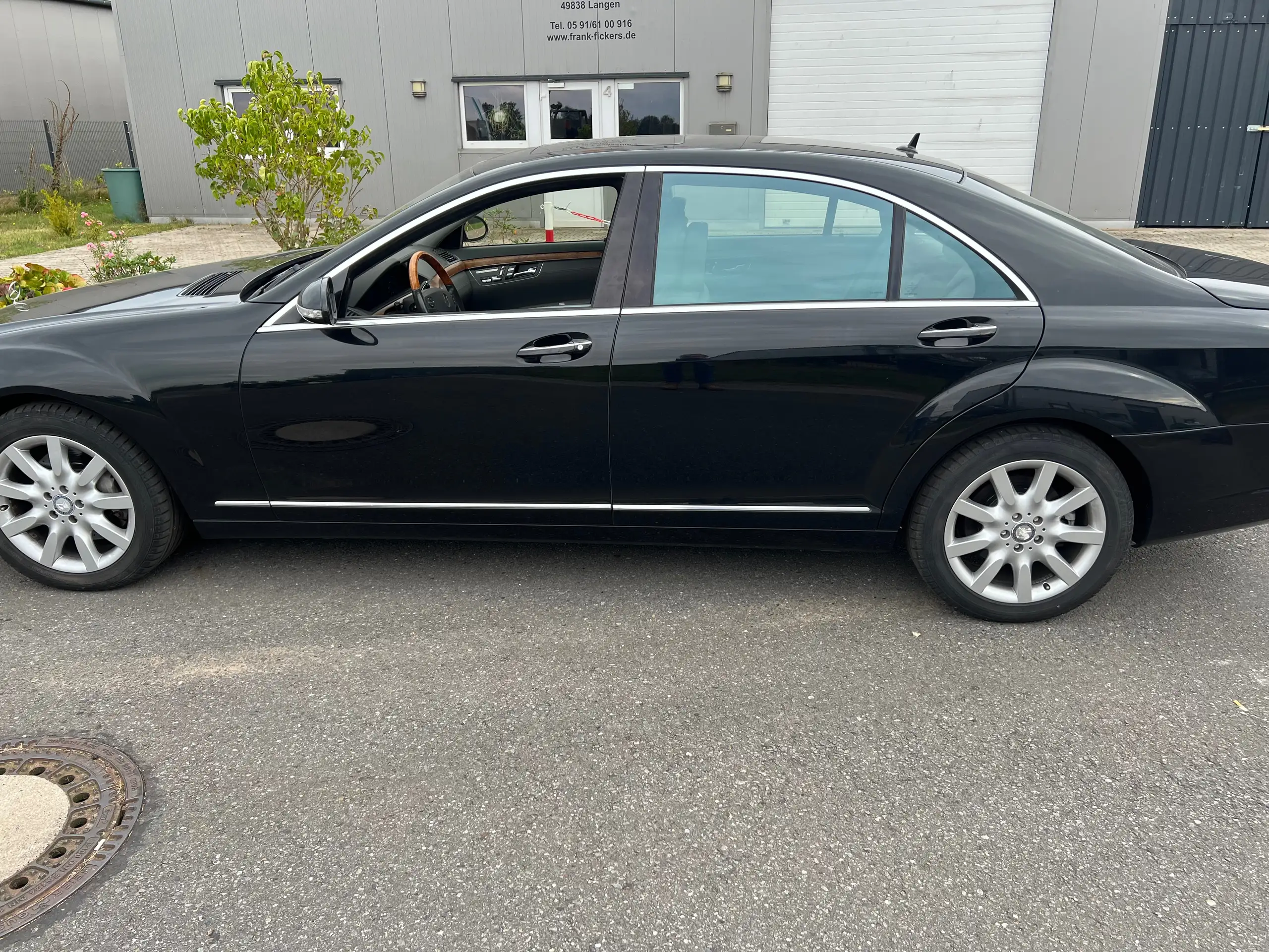 Mercedes-Benz - S 500