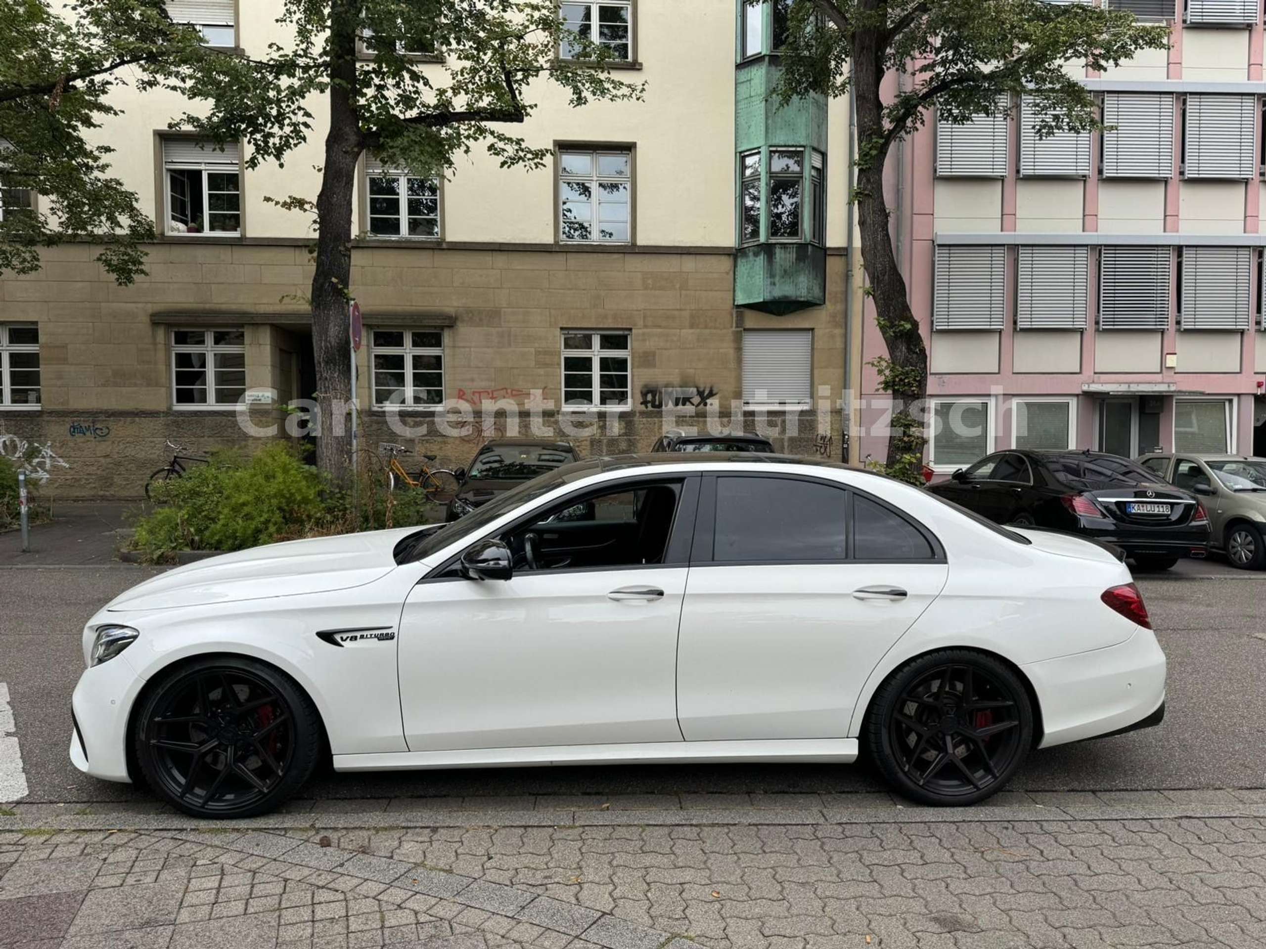 Mercedes-Benz - E 63 AMG