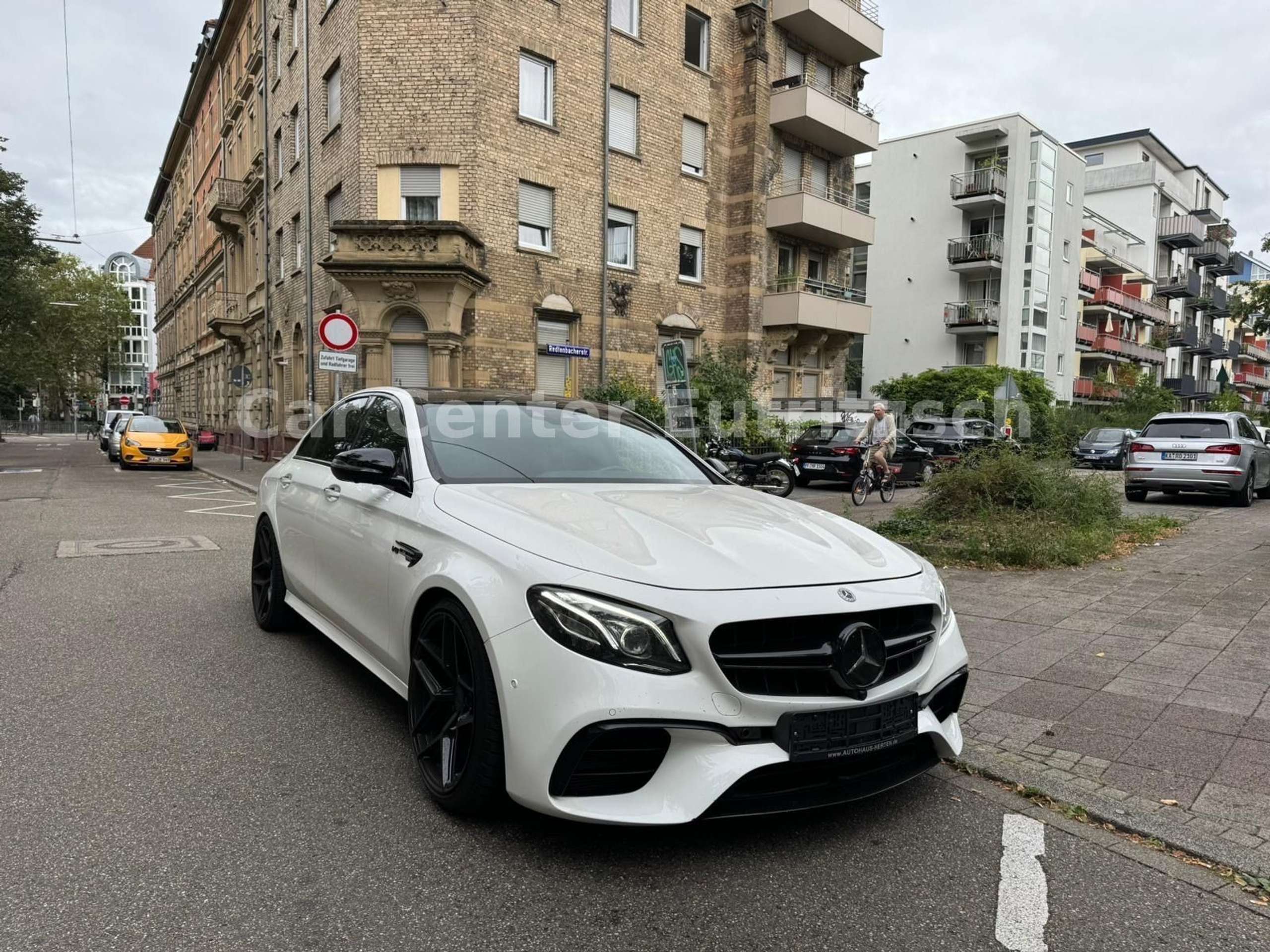 Mercedes-Benz - E 63 AMG