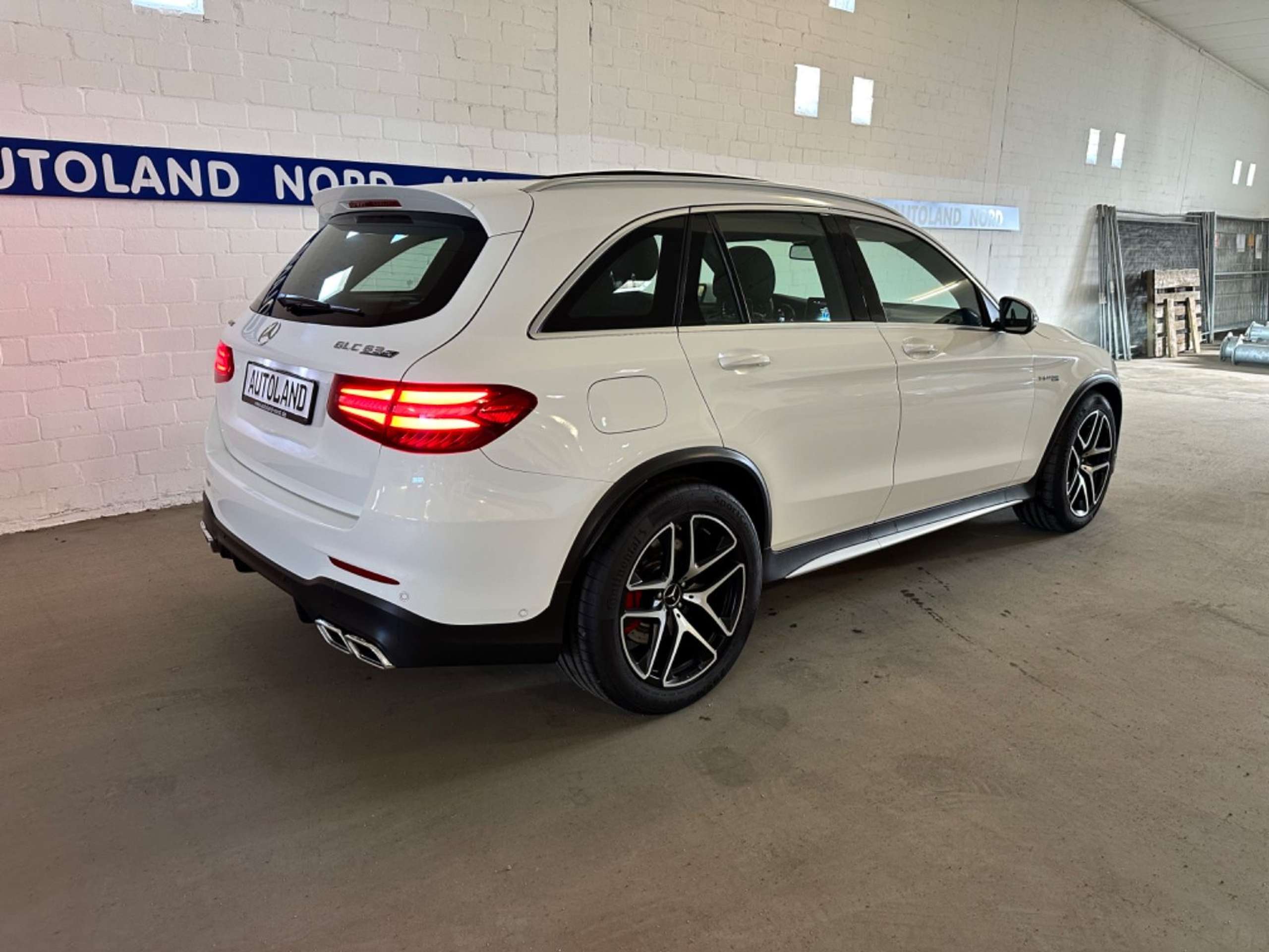 Mercedes-Benz - GLC 63 AMG