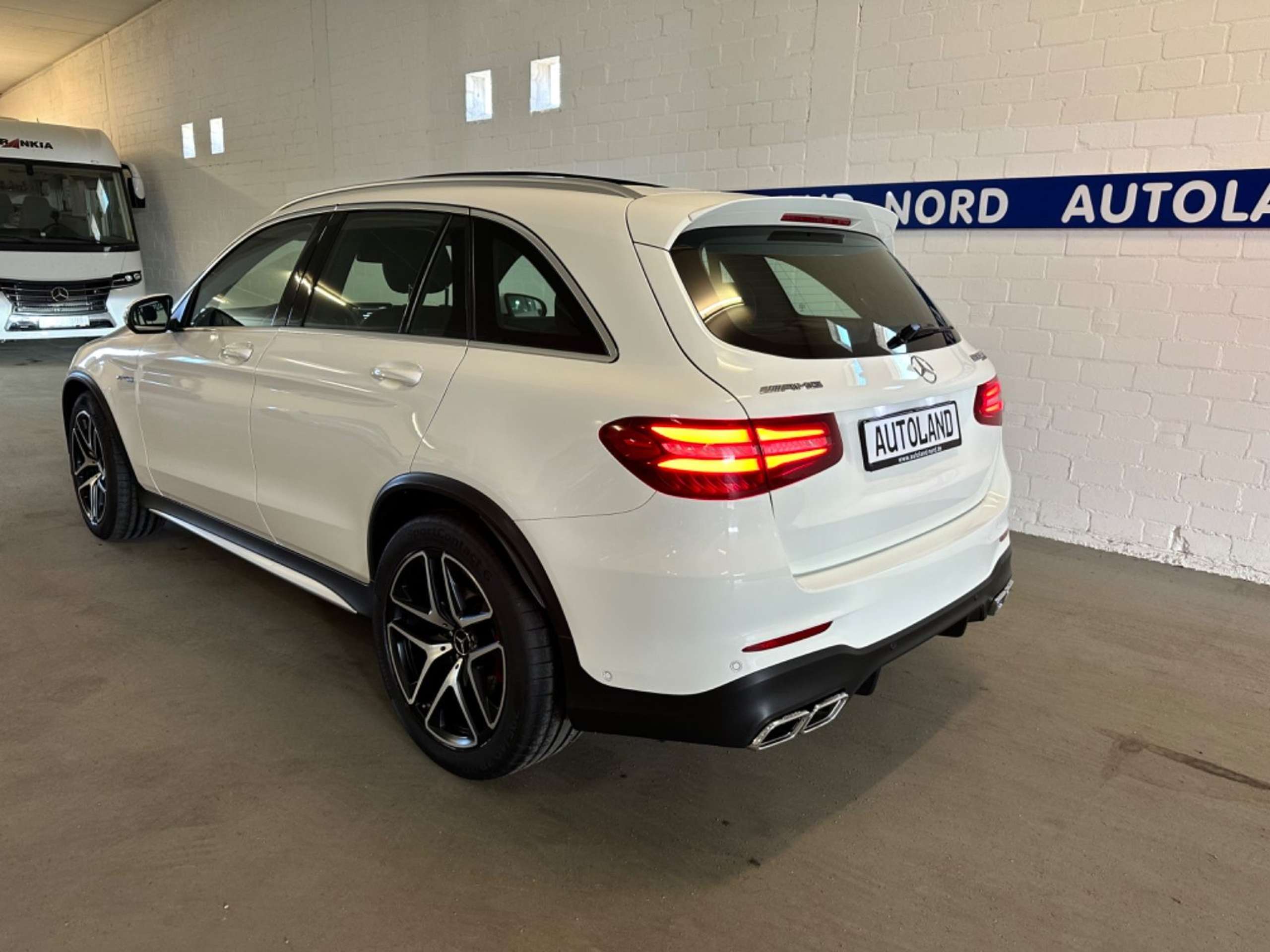 Mercedes-Benz - GLC 63 AMG