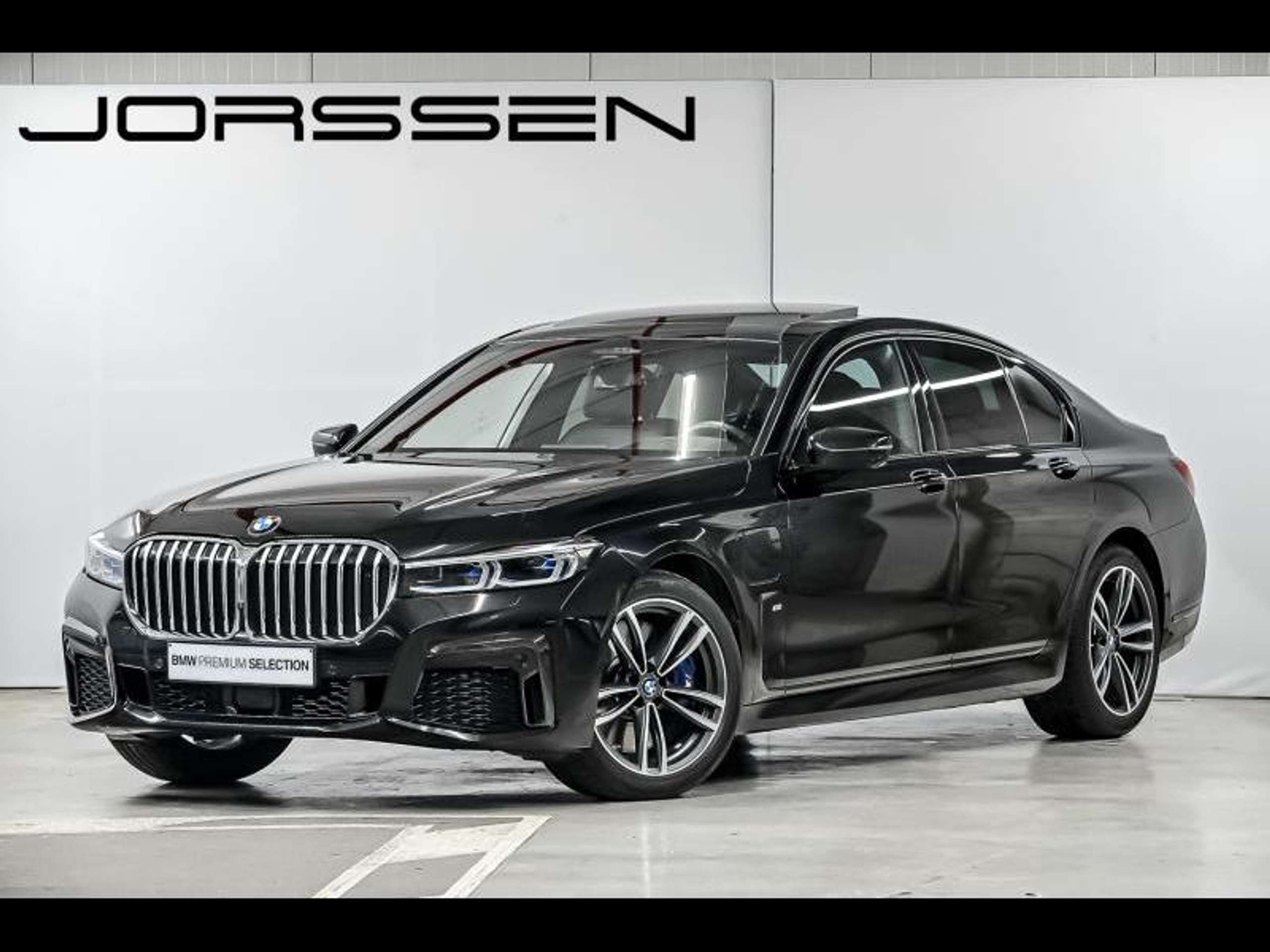 BMW 745 2019