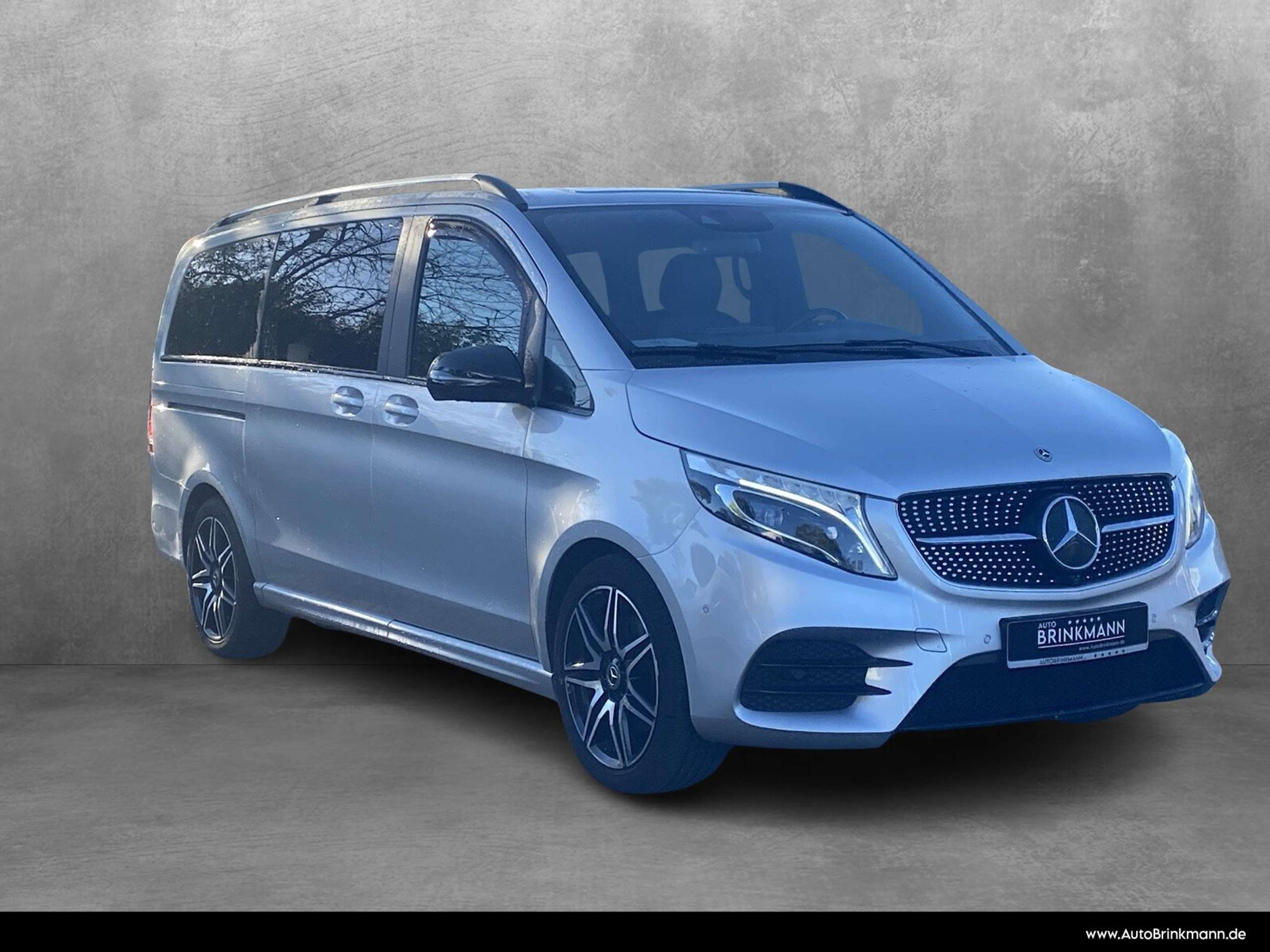 Mercedes-Benz - V 300