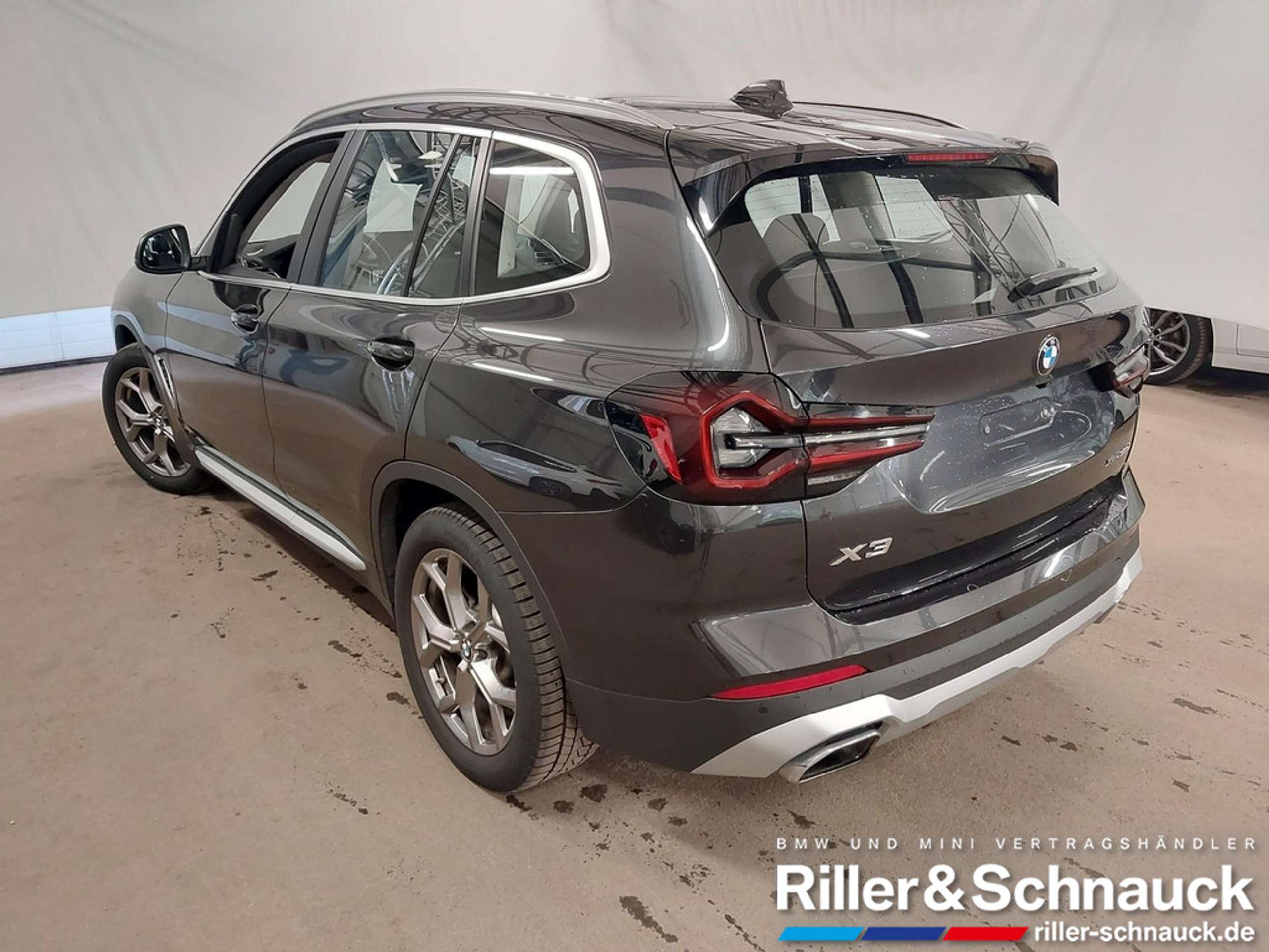 BMW - X3