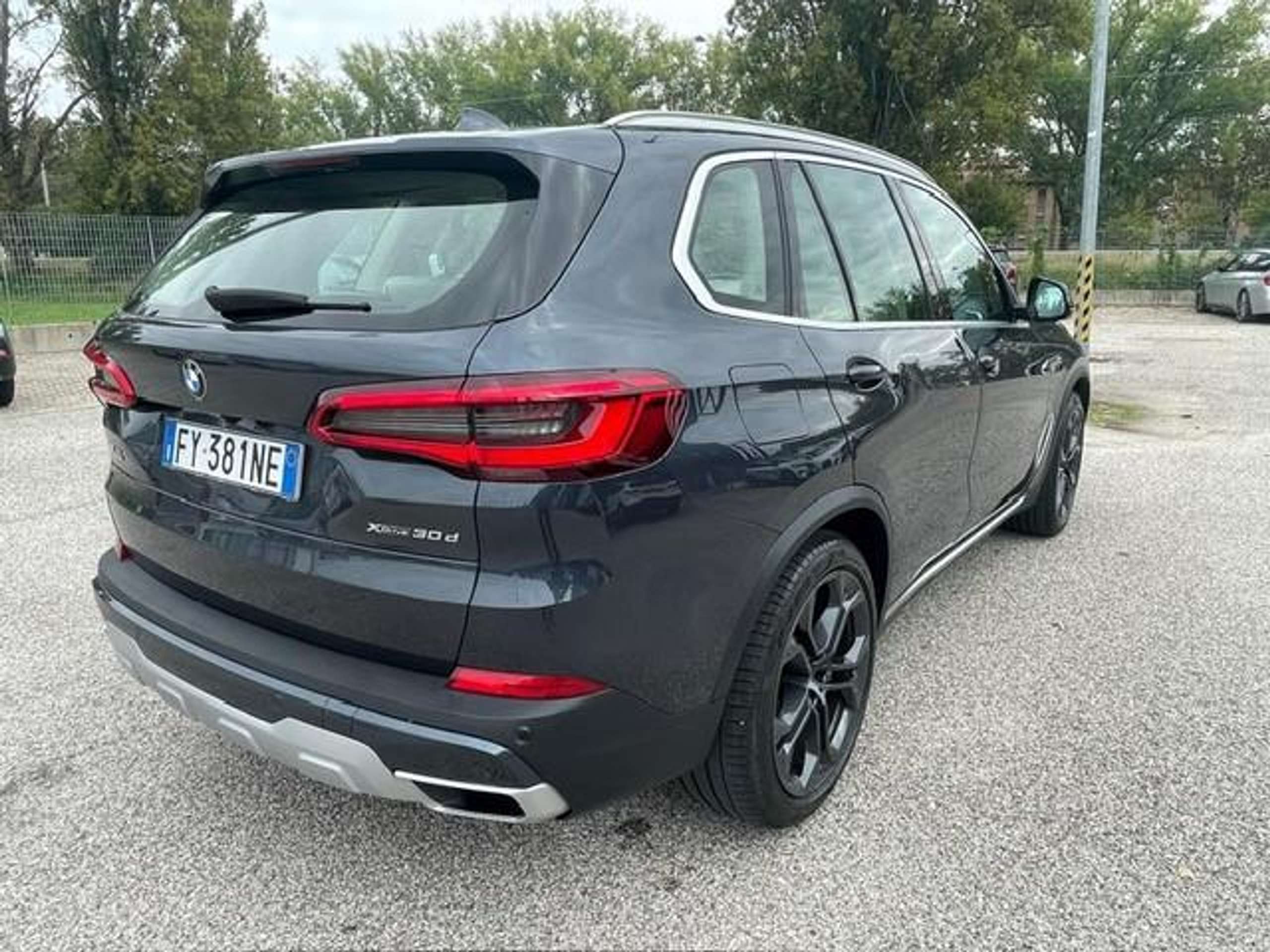 BMW - X5