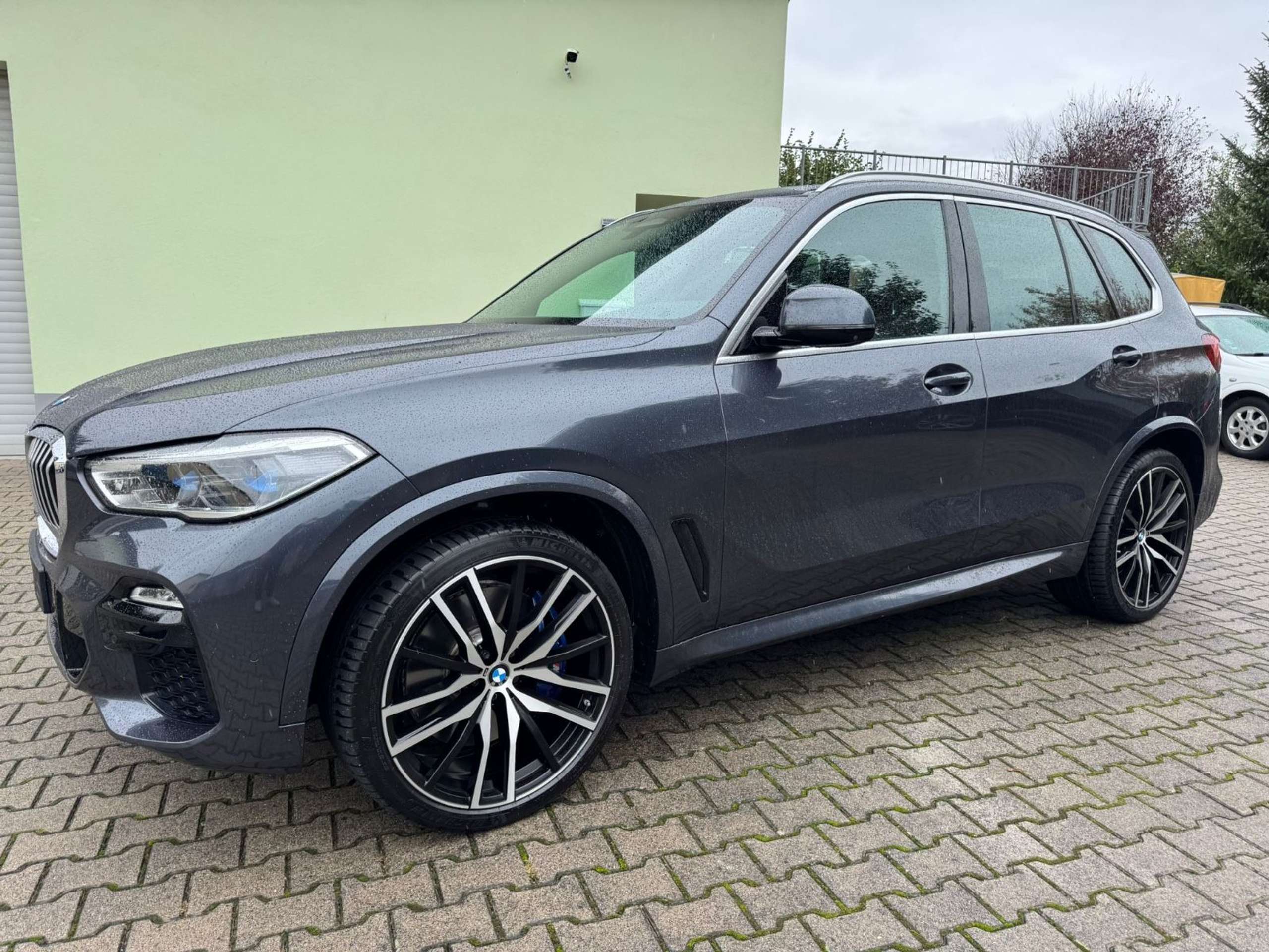 BMW - X5