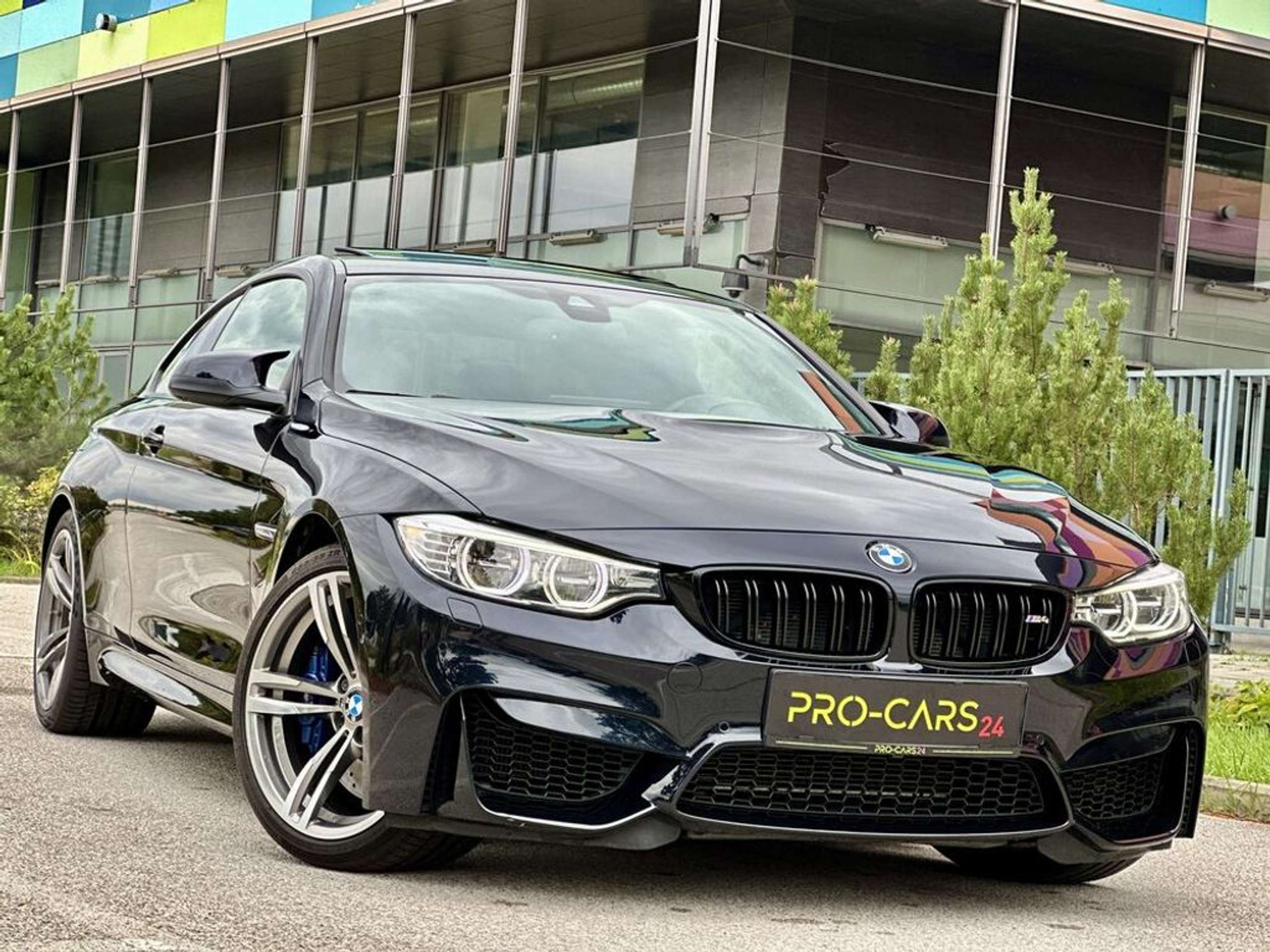 BMW - M4