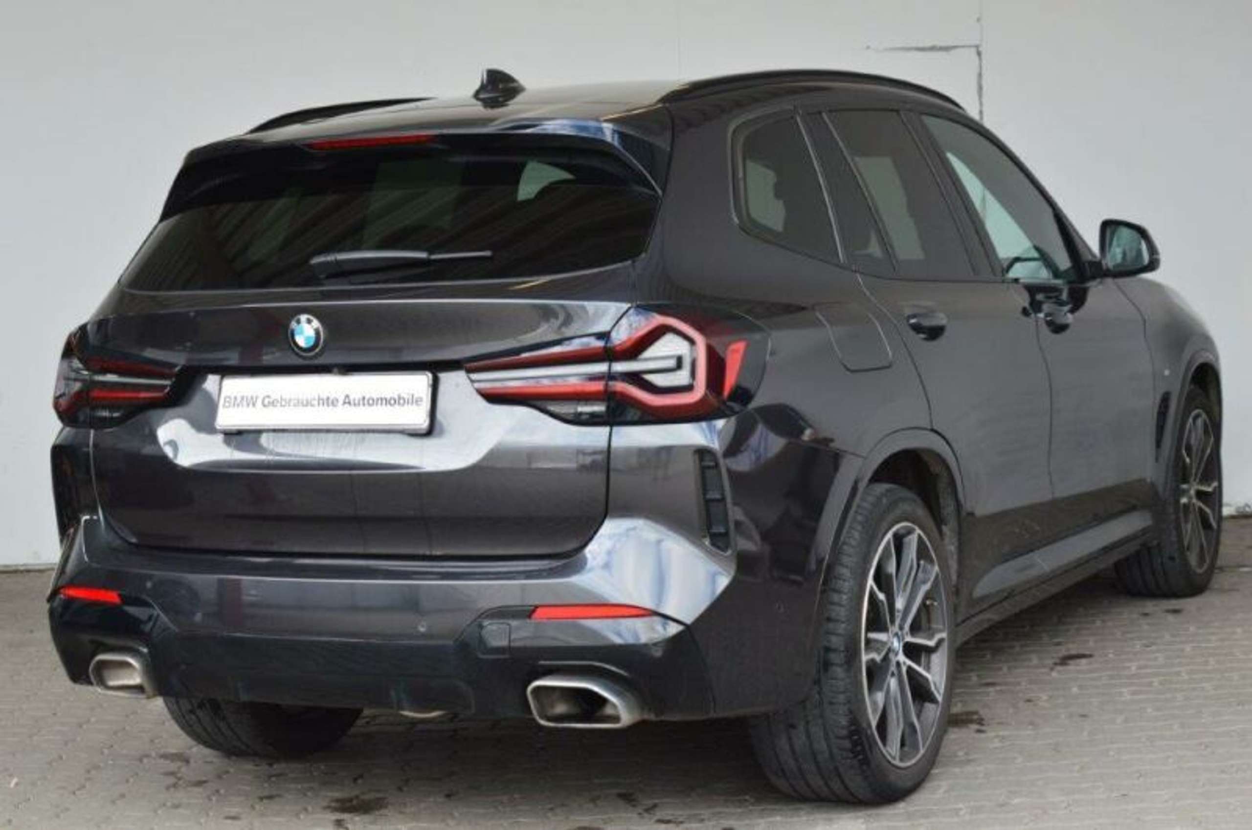 BMW - X3