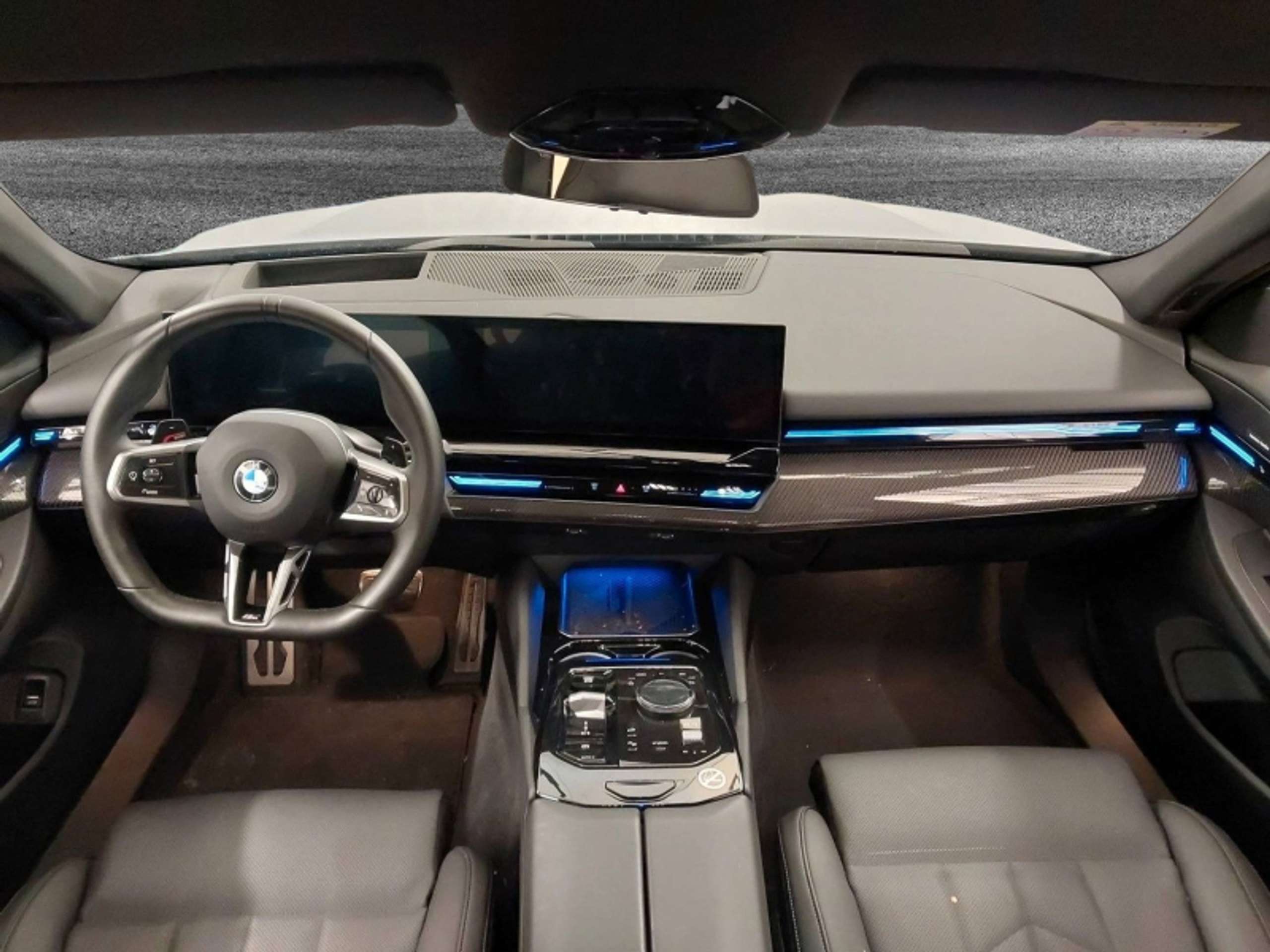 BMW - 520