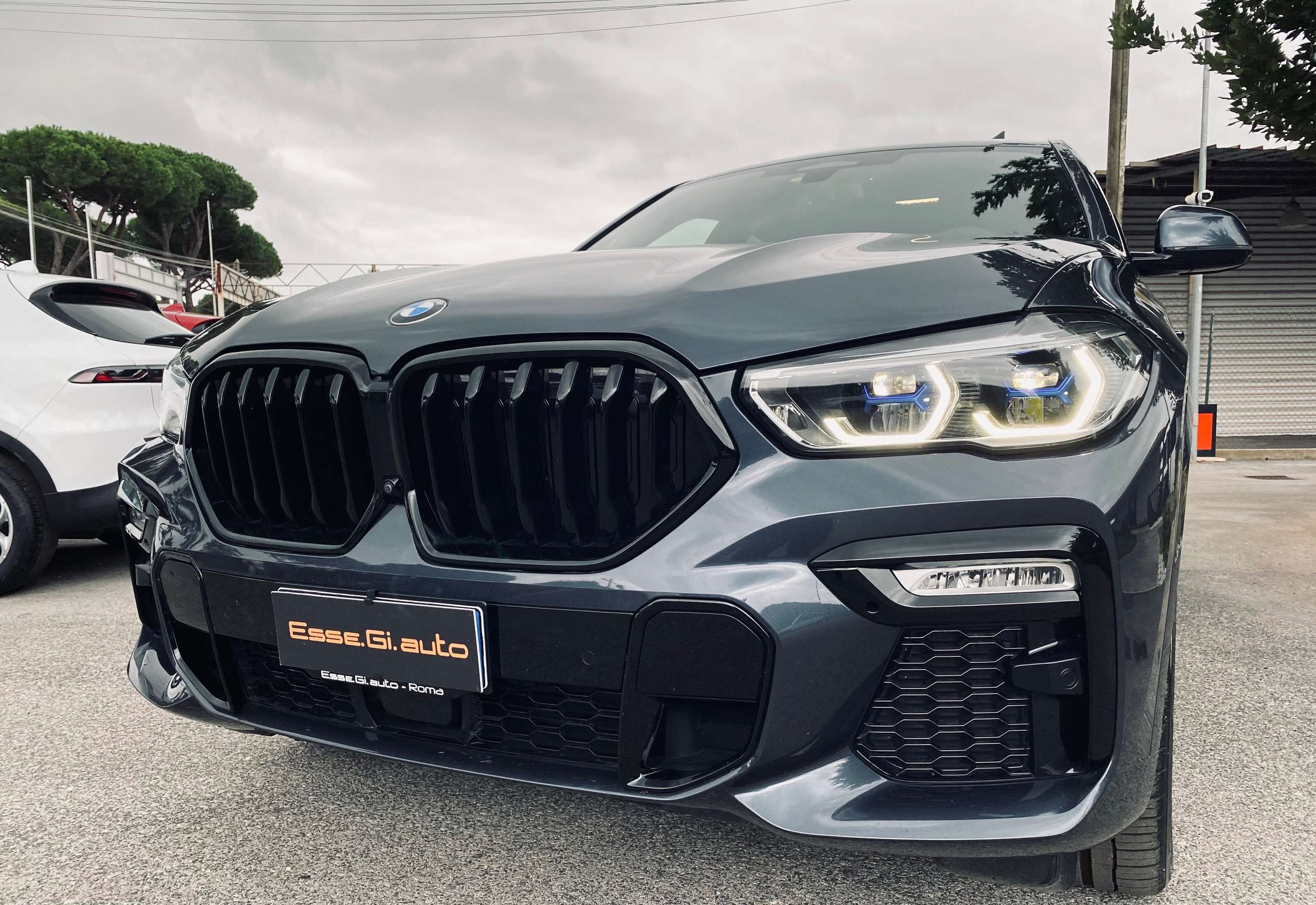 BMW - X6