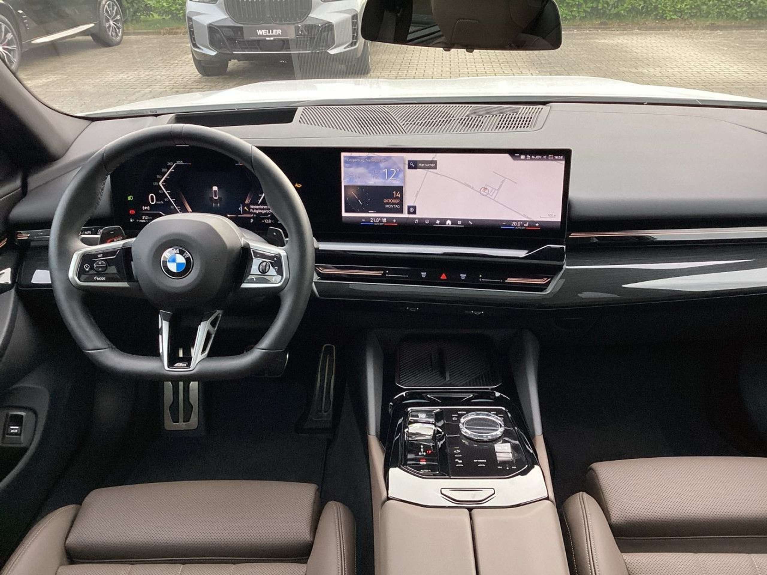 BMW - 520