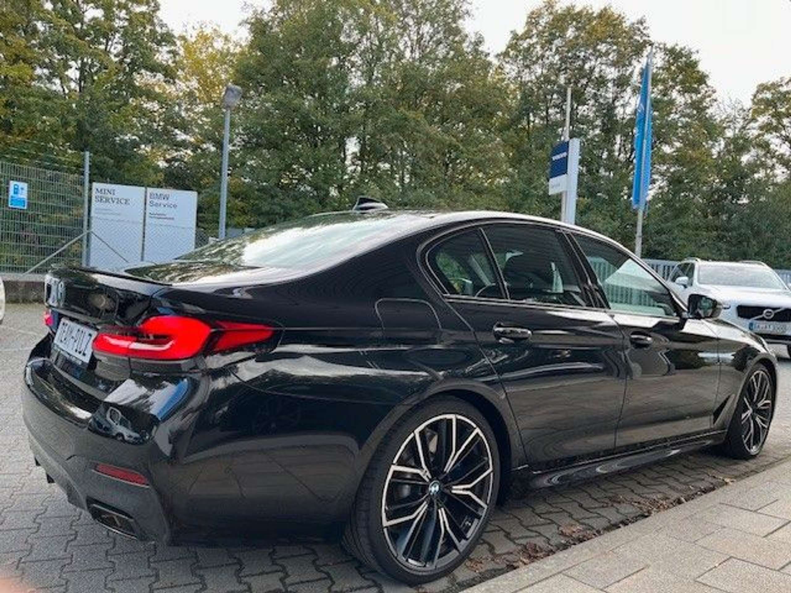 BMW - 550