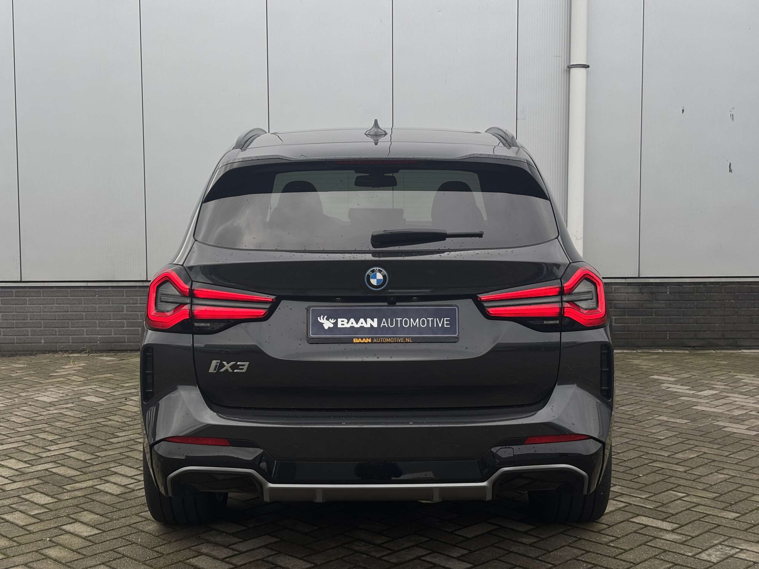 BMW - iX3