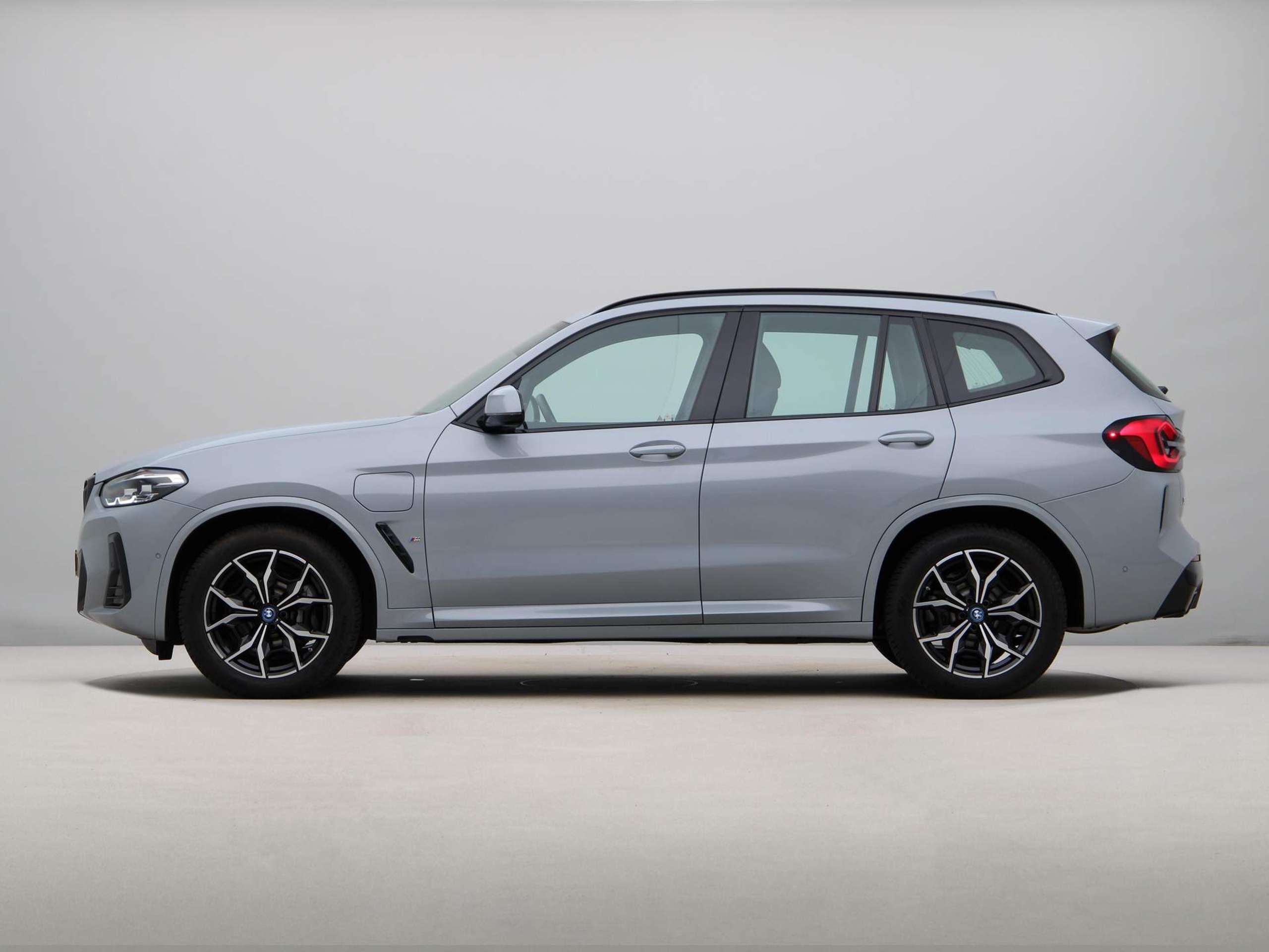 BMW - X3