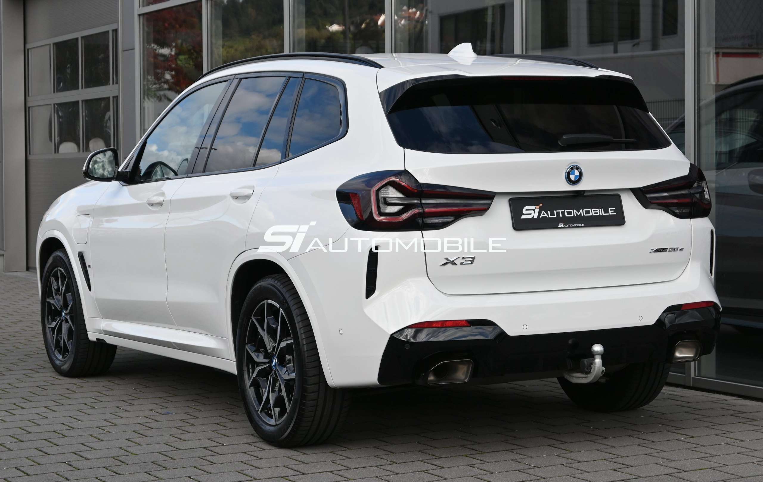 BMW - X3