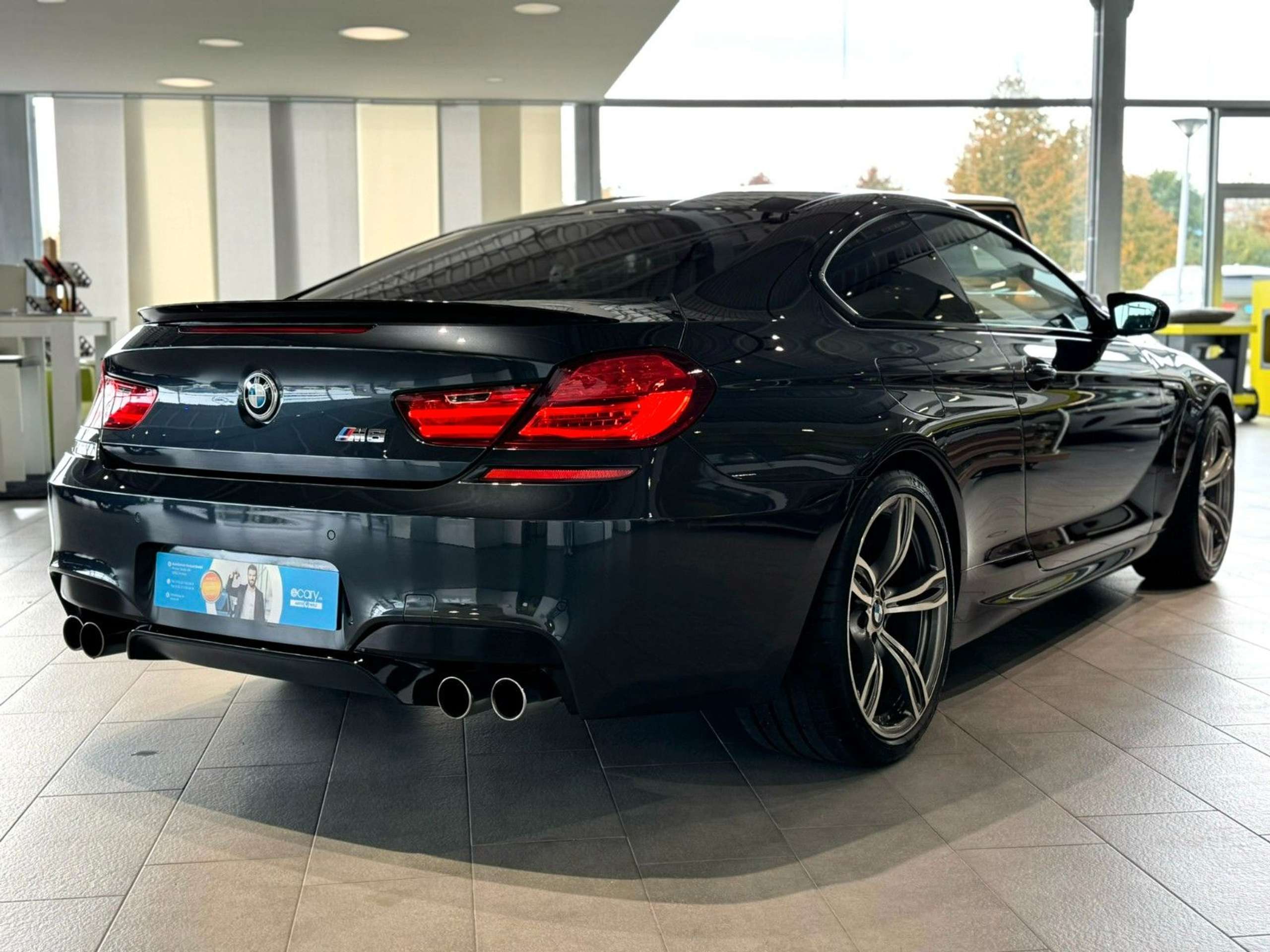 BMW - M6