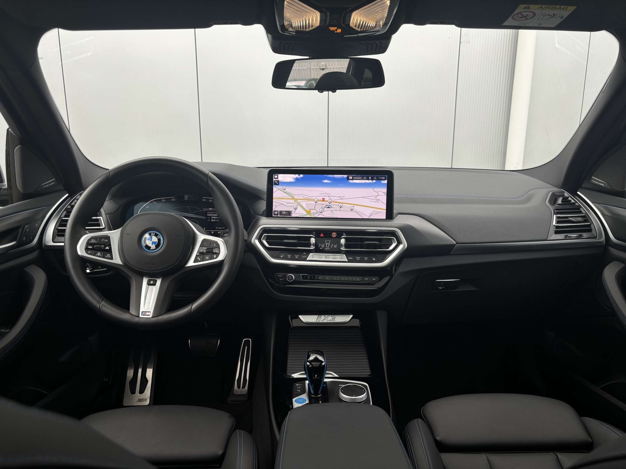 BMW - iX3