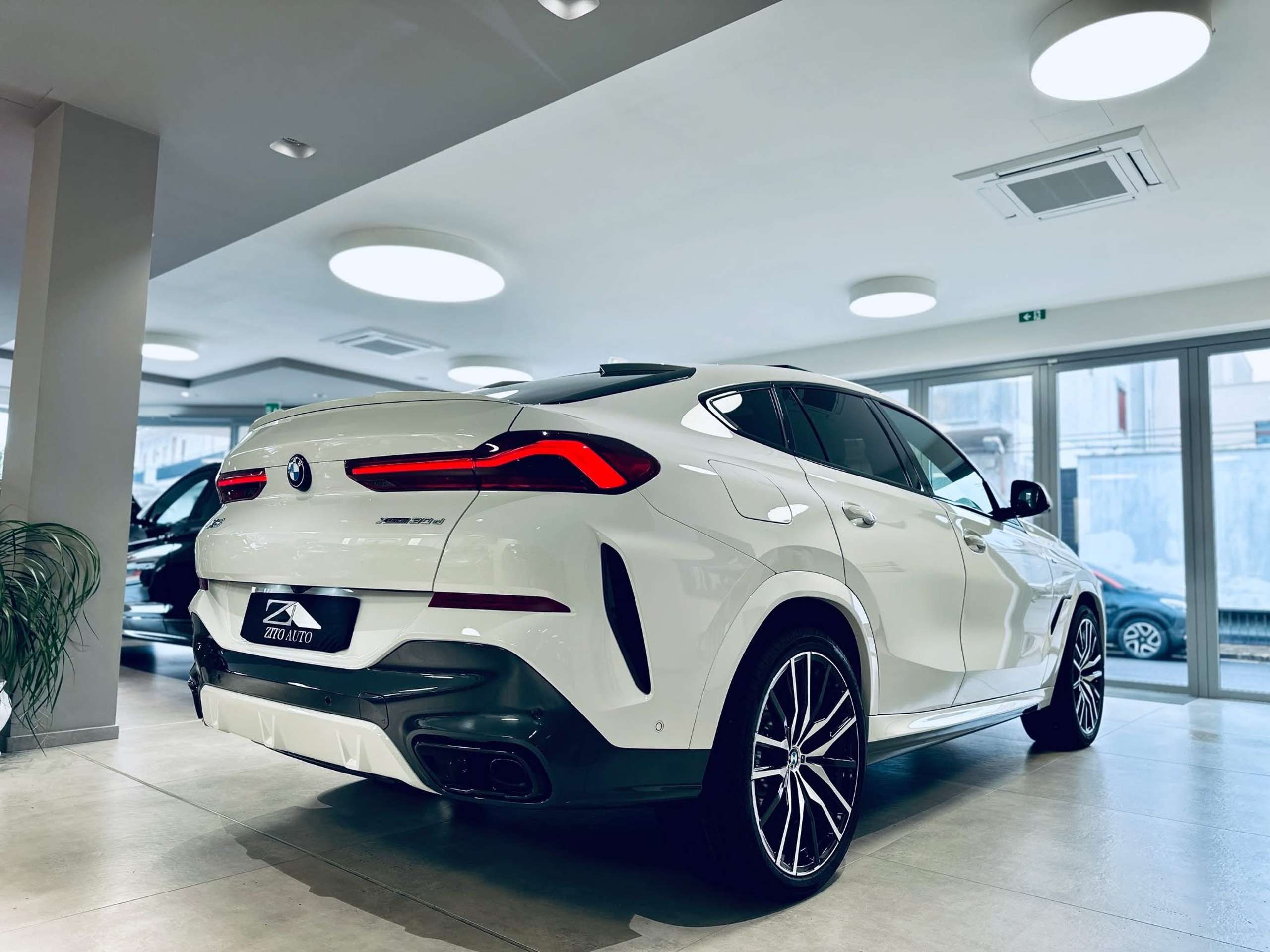 BMW - X6