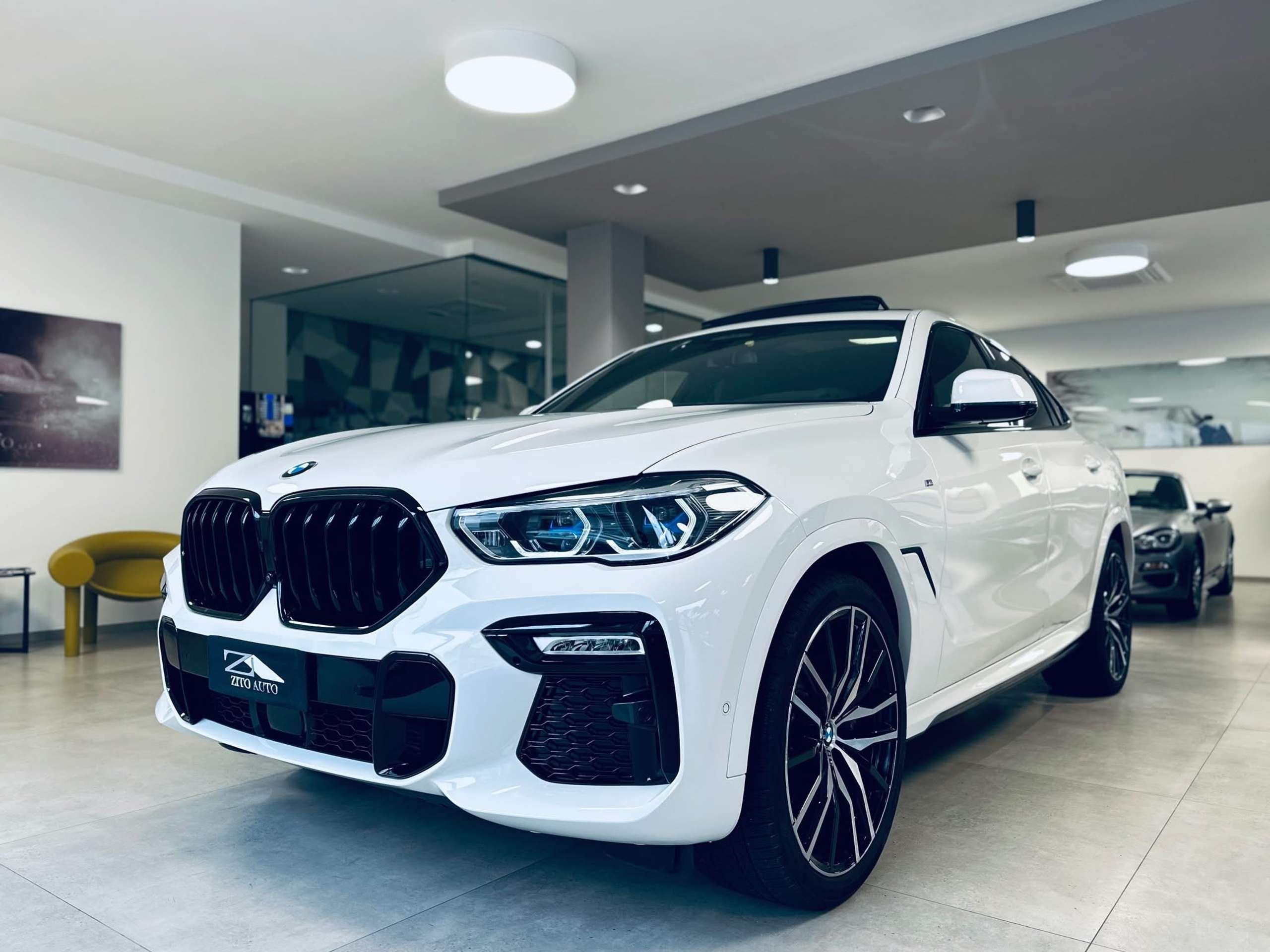 BMW - X6