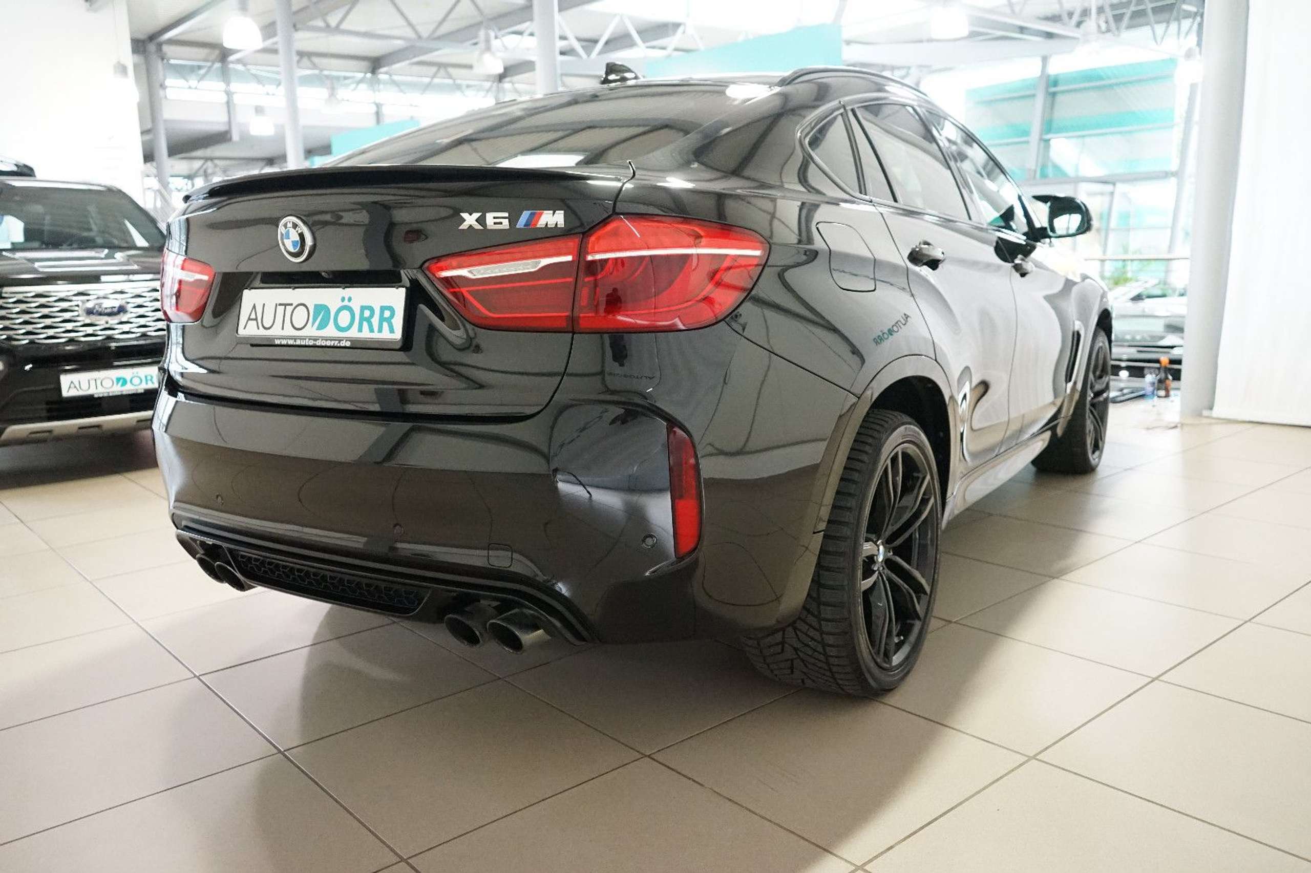 BMW - X6 M