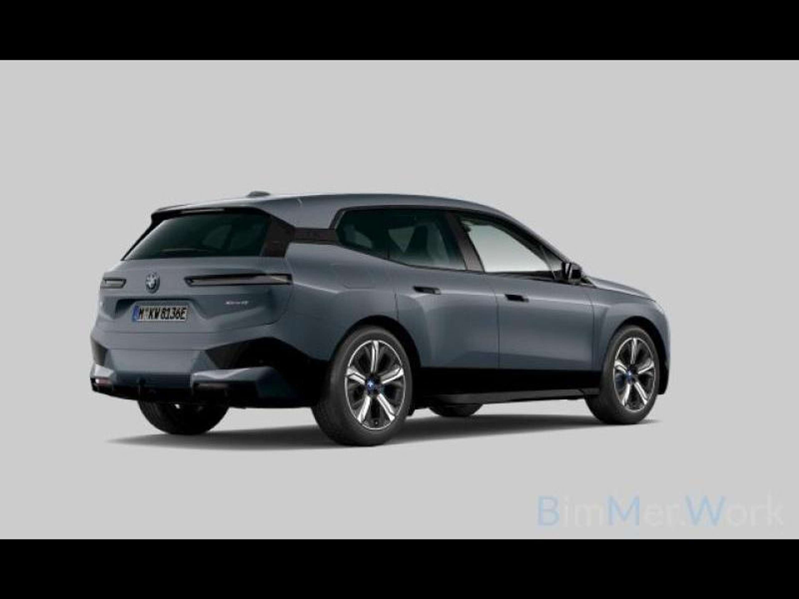 BMW - iX