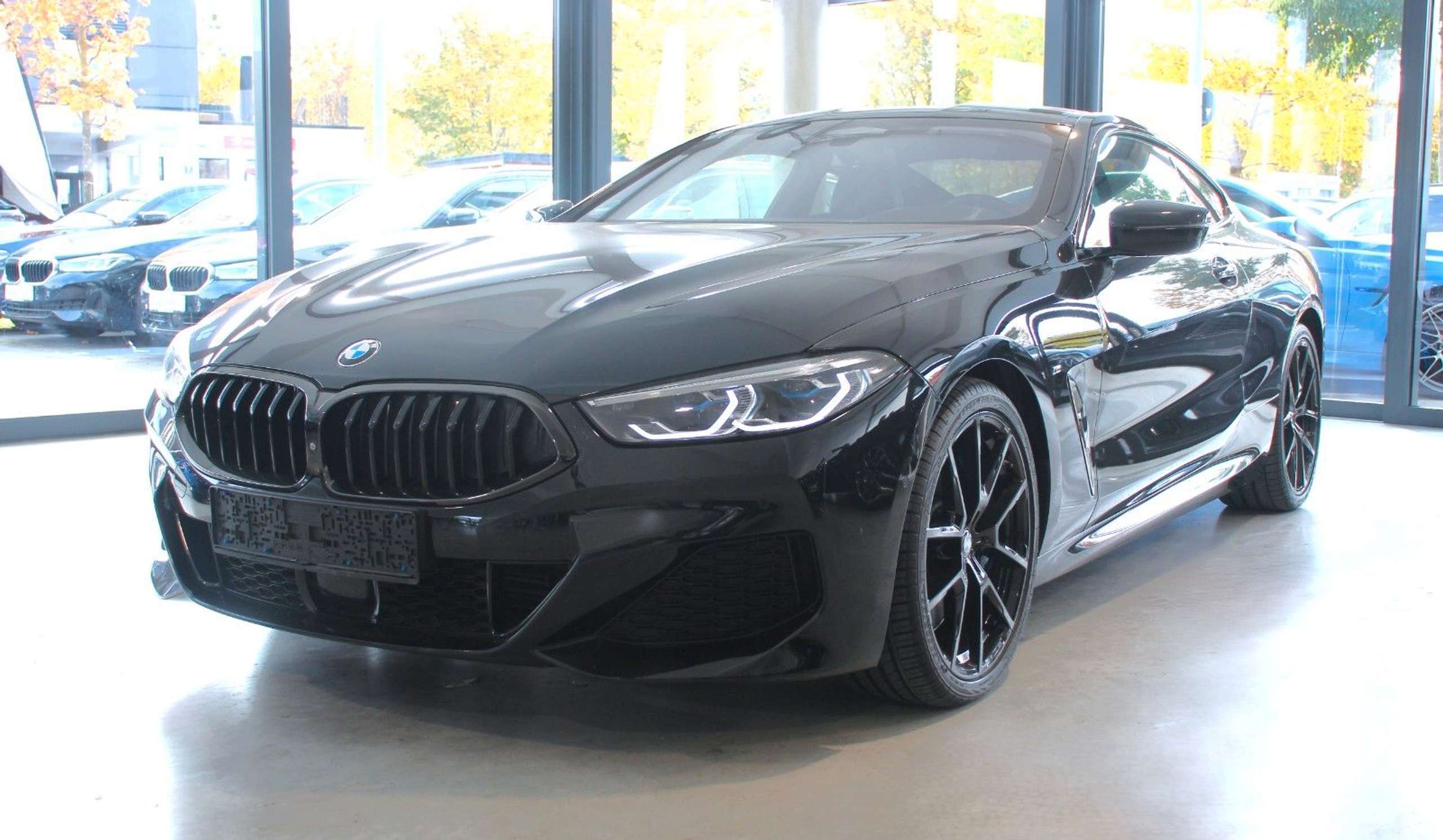 BMW - 840