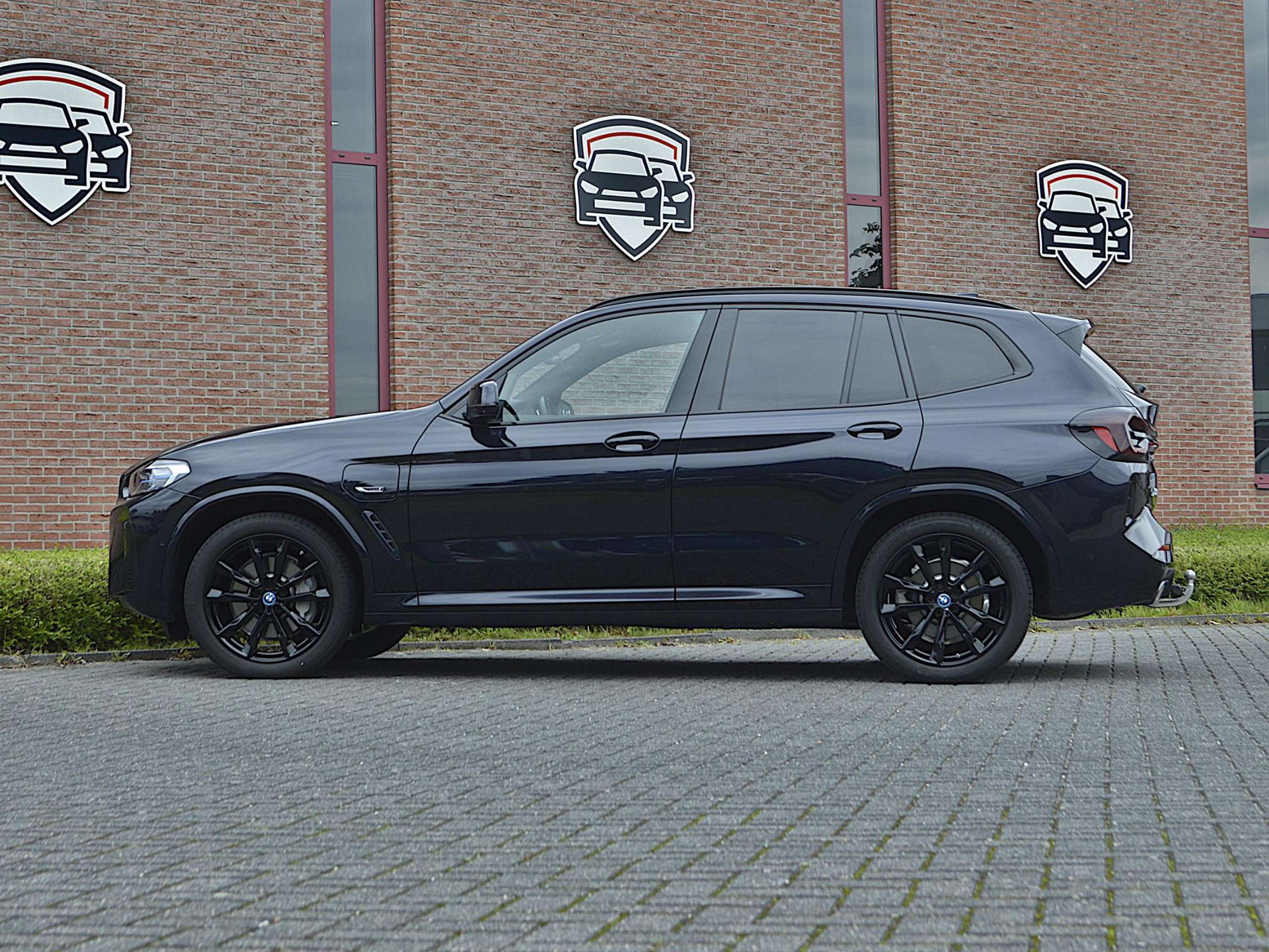 BMW - X3