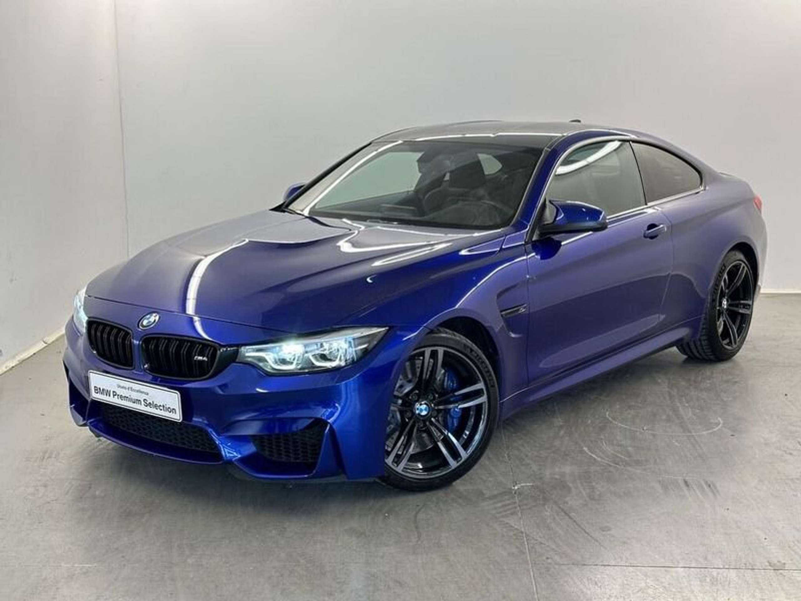 BMW - M4