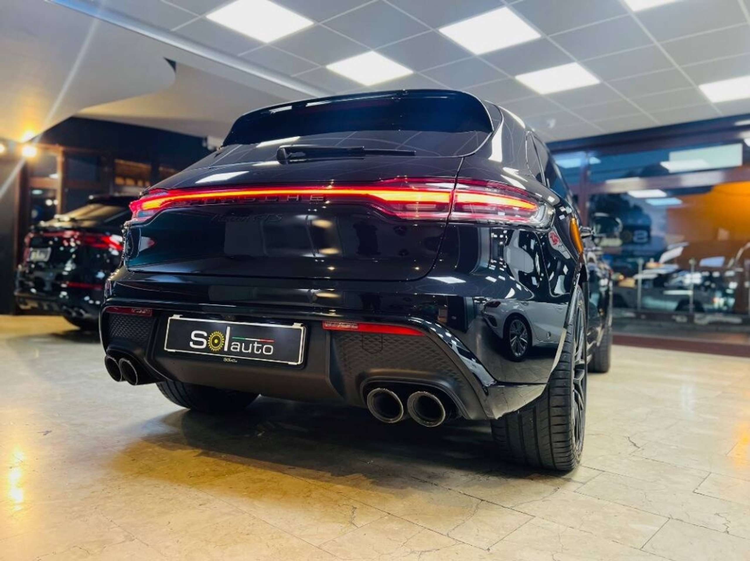 Porsche - Macan