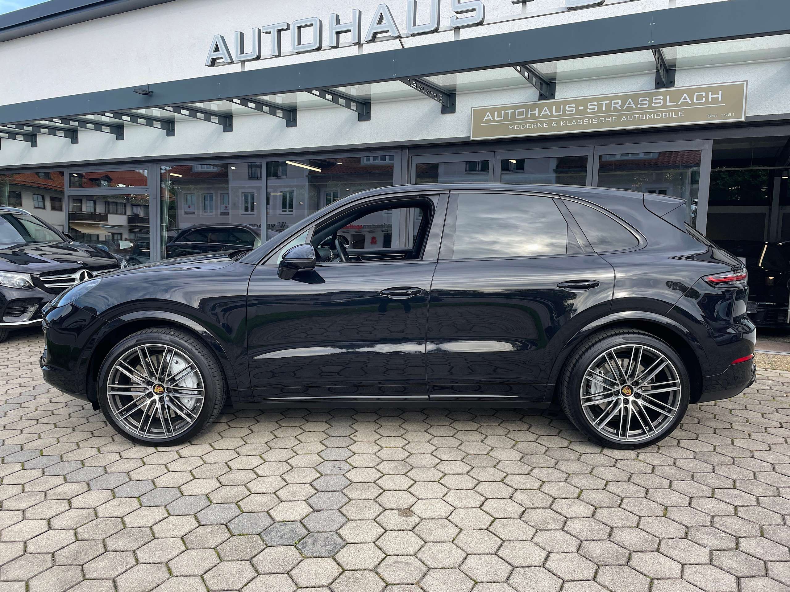 Porsche - Cayenne