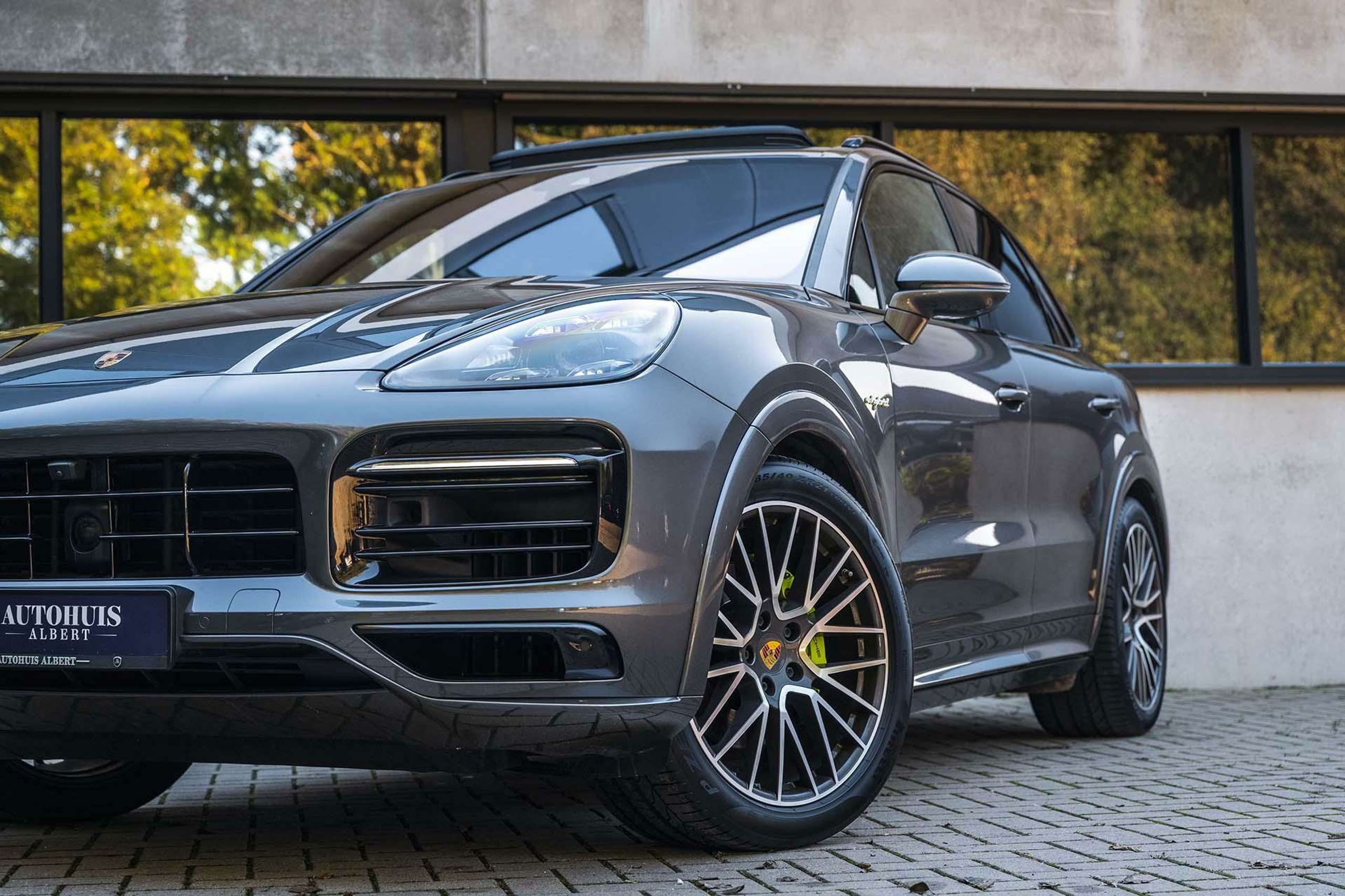 Porsche - Cayenne