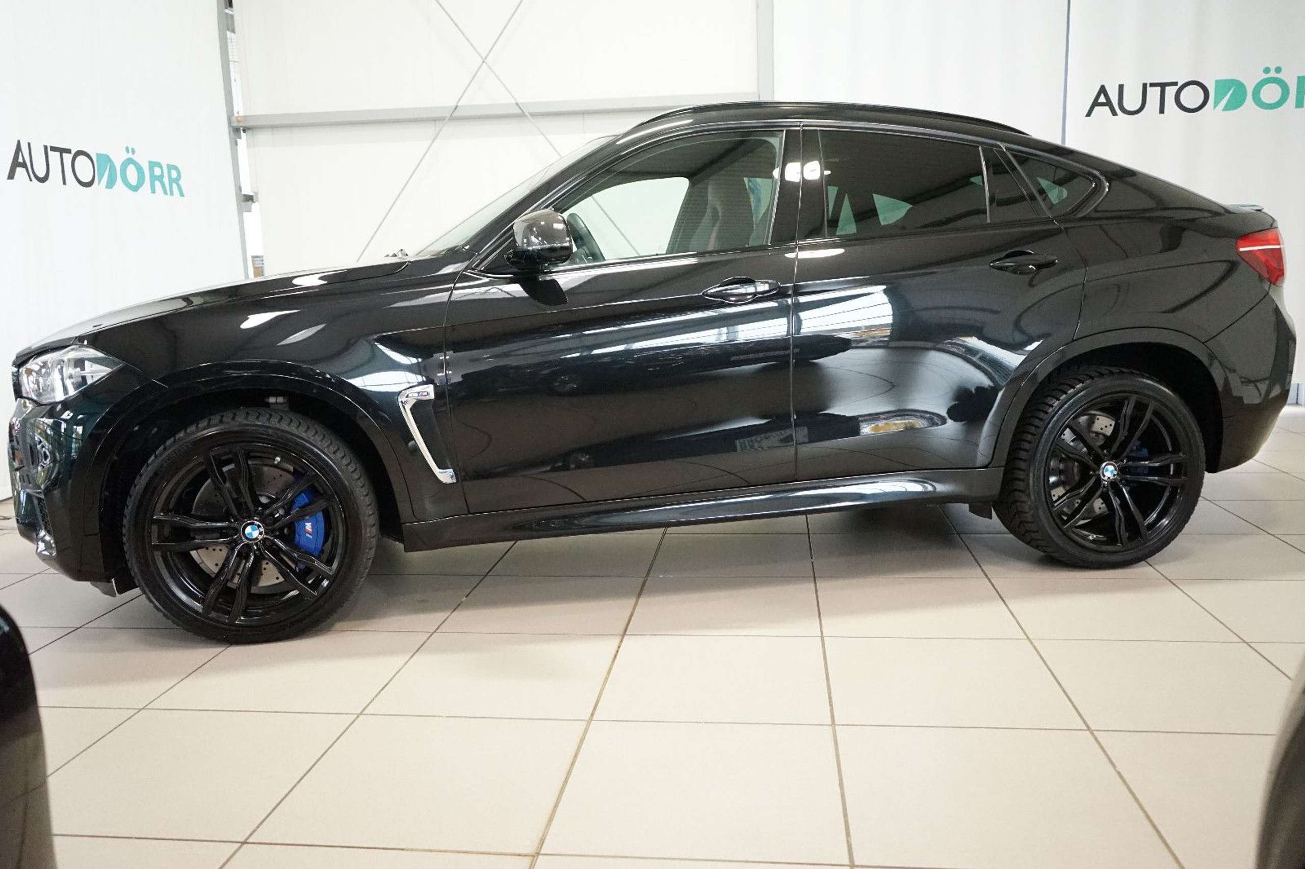 BMW - X6 M