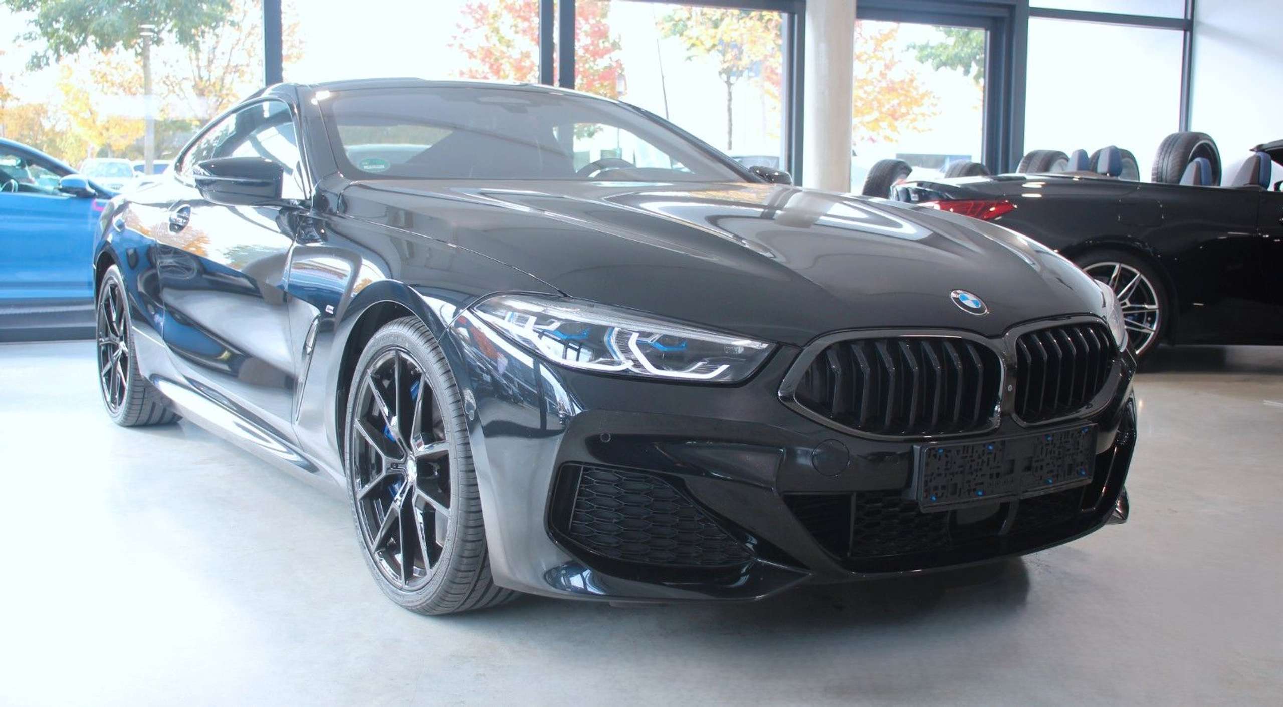 BMW - 840