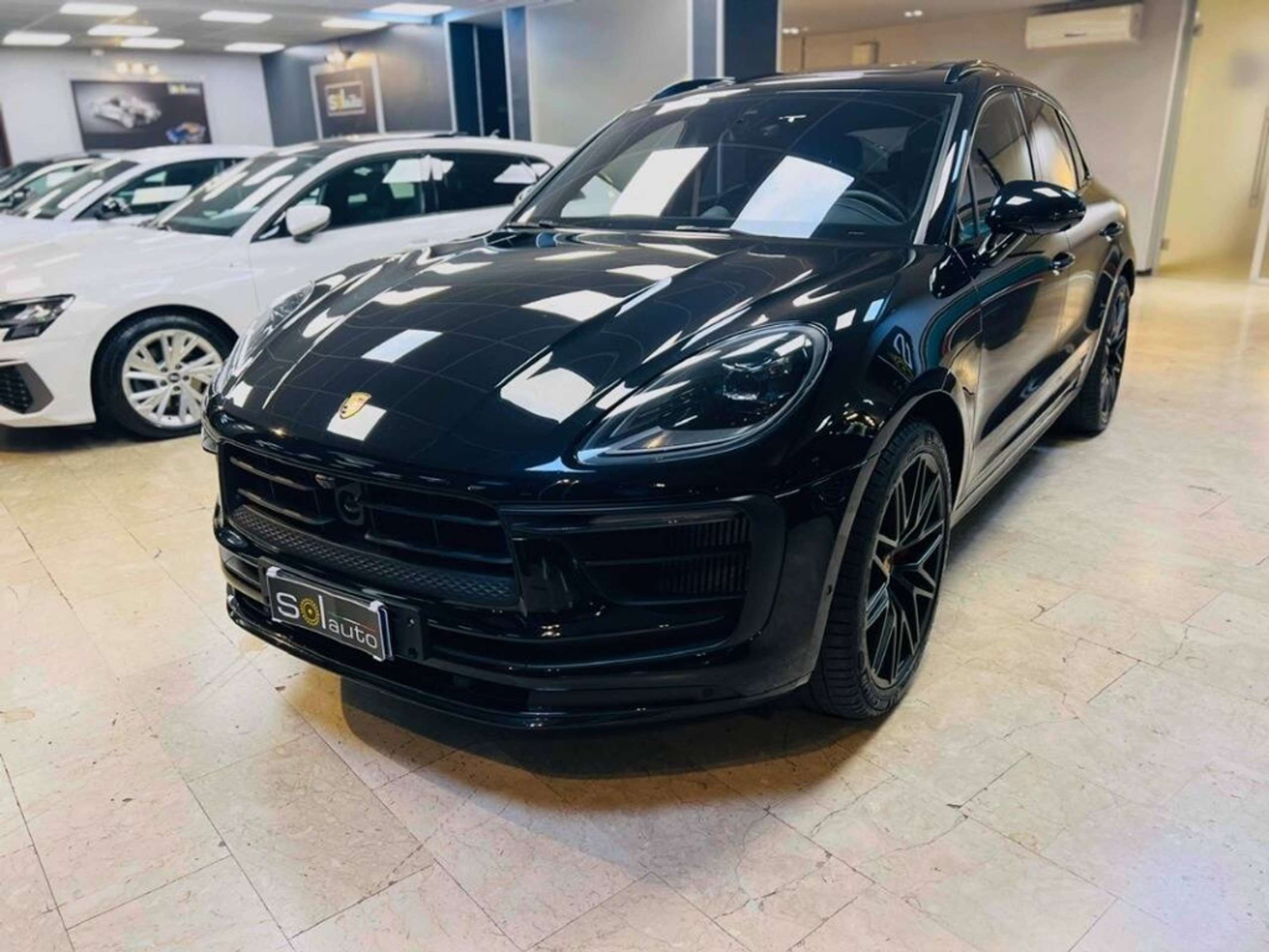 Porsche - Macan