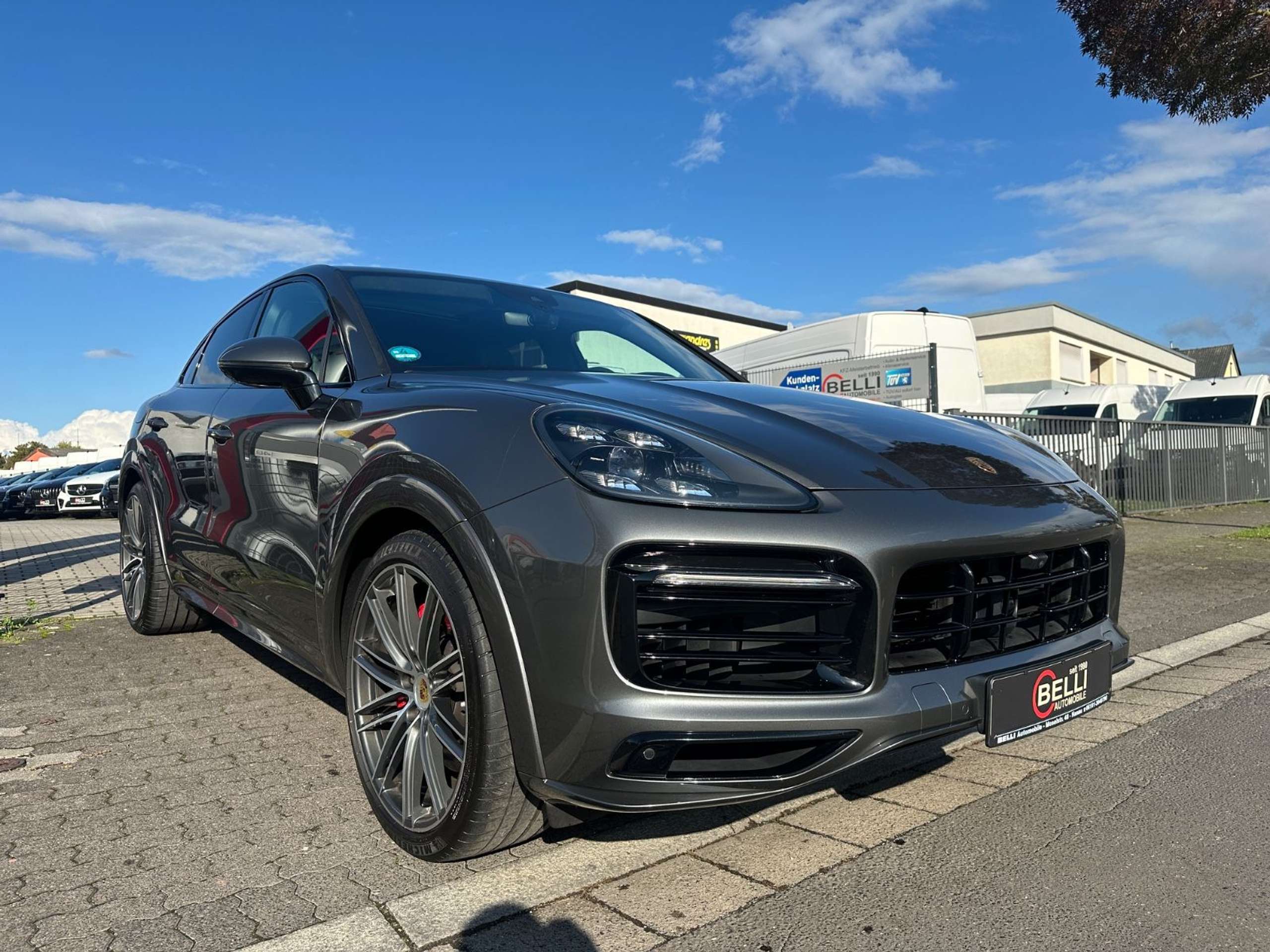 Porsche - Cayenne