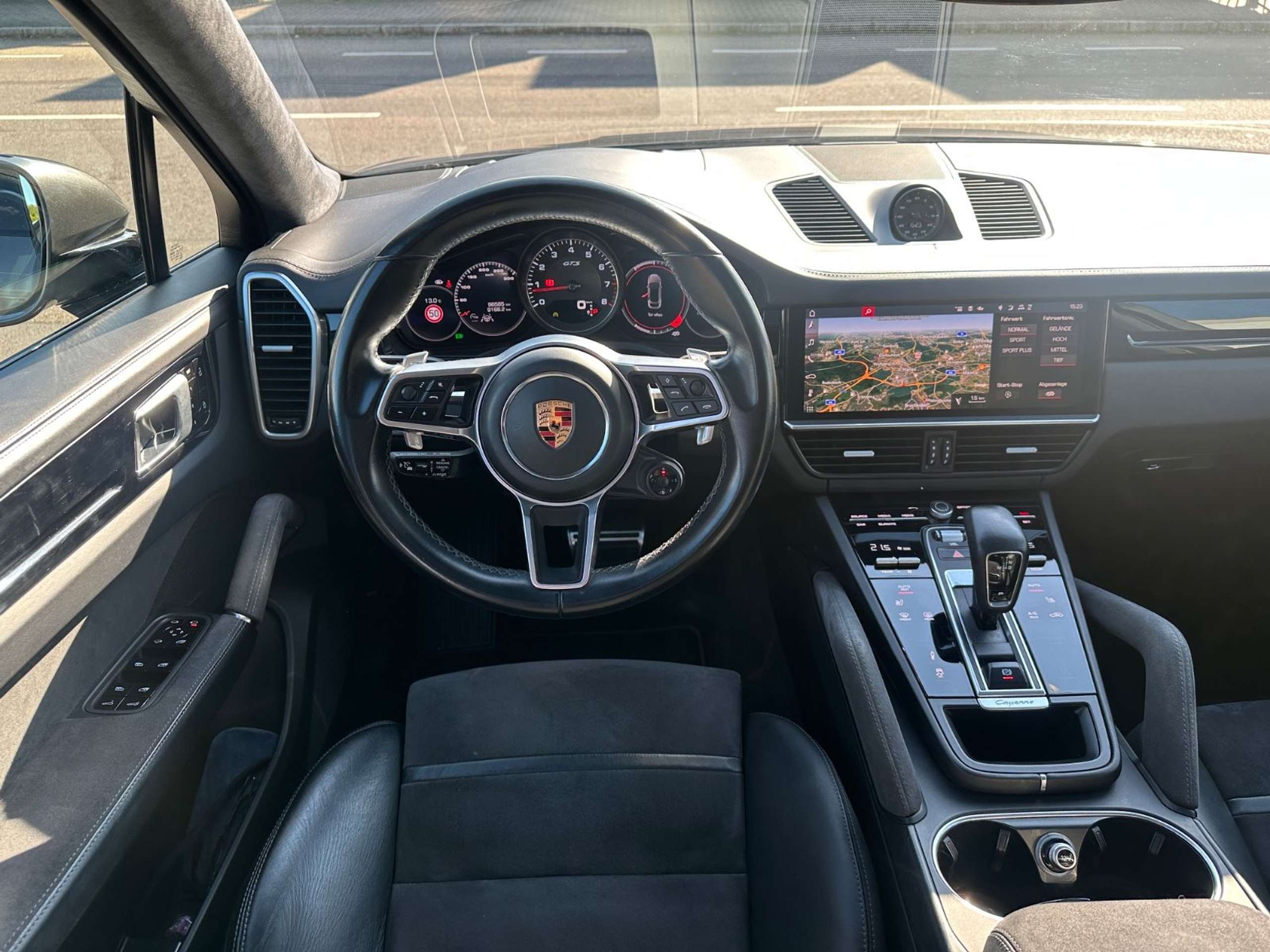 Porsche - Cayenne