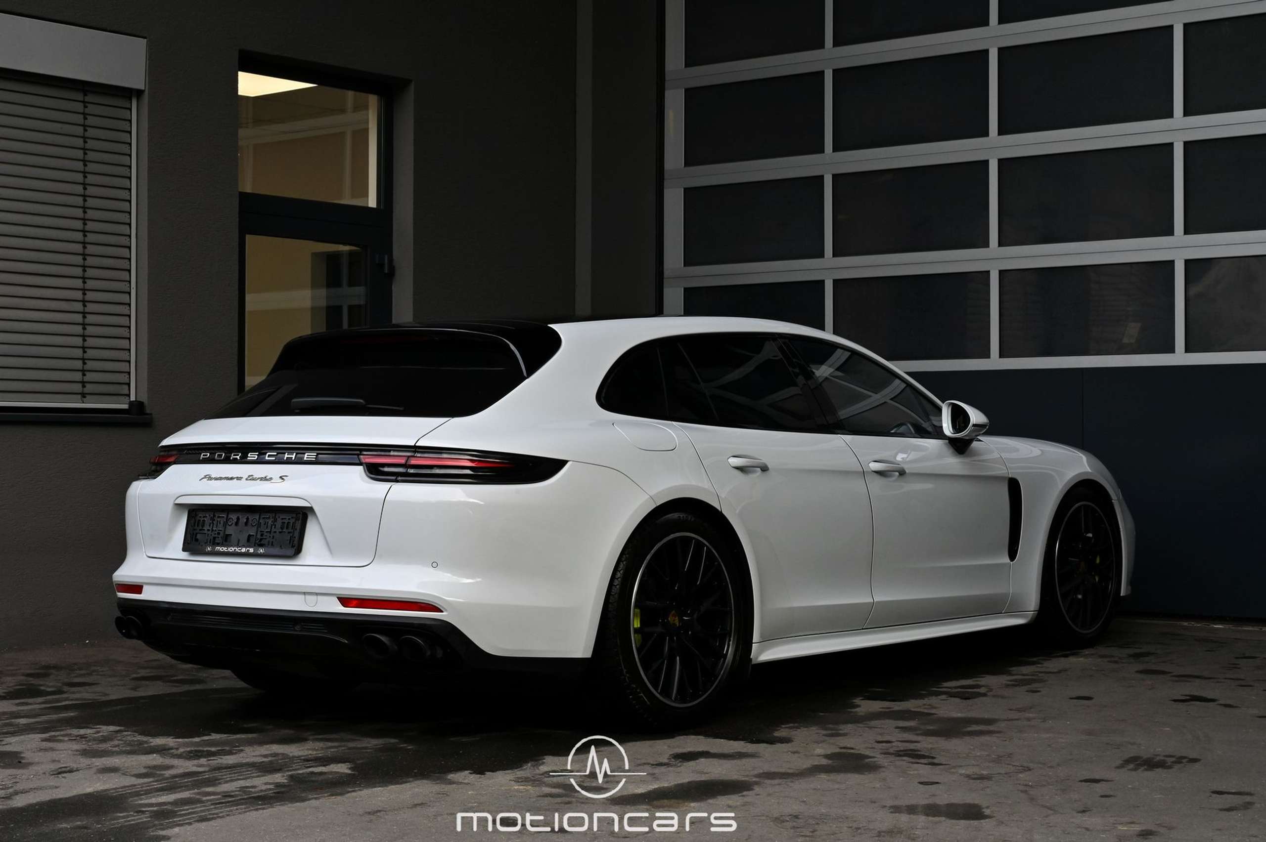 Porsche - Panamera