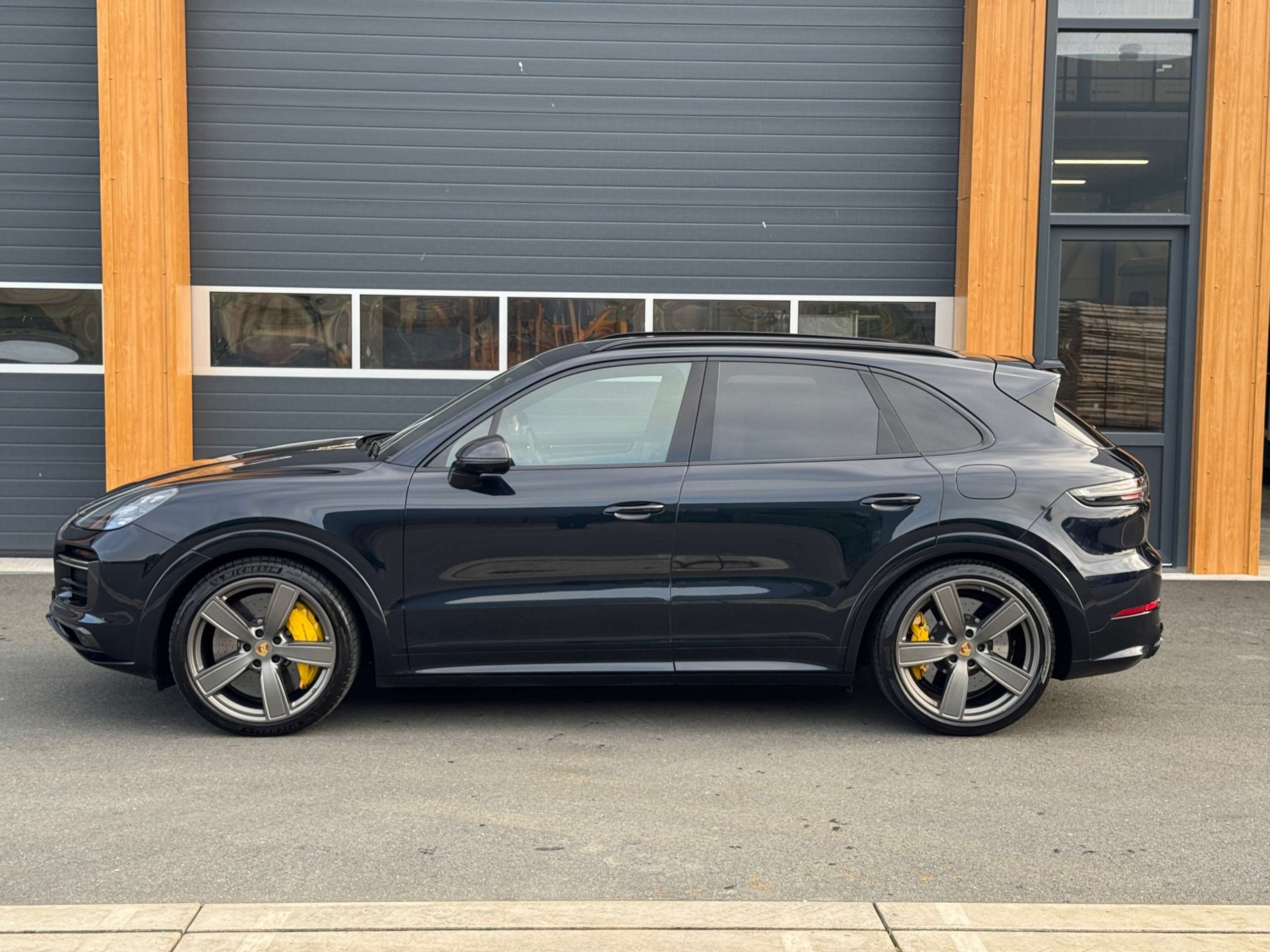 Porsche - Cayenne