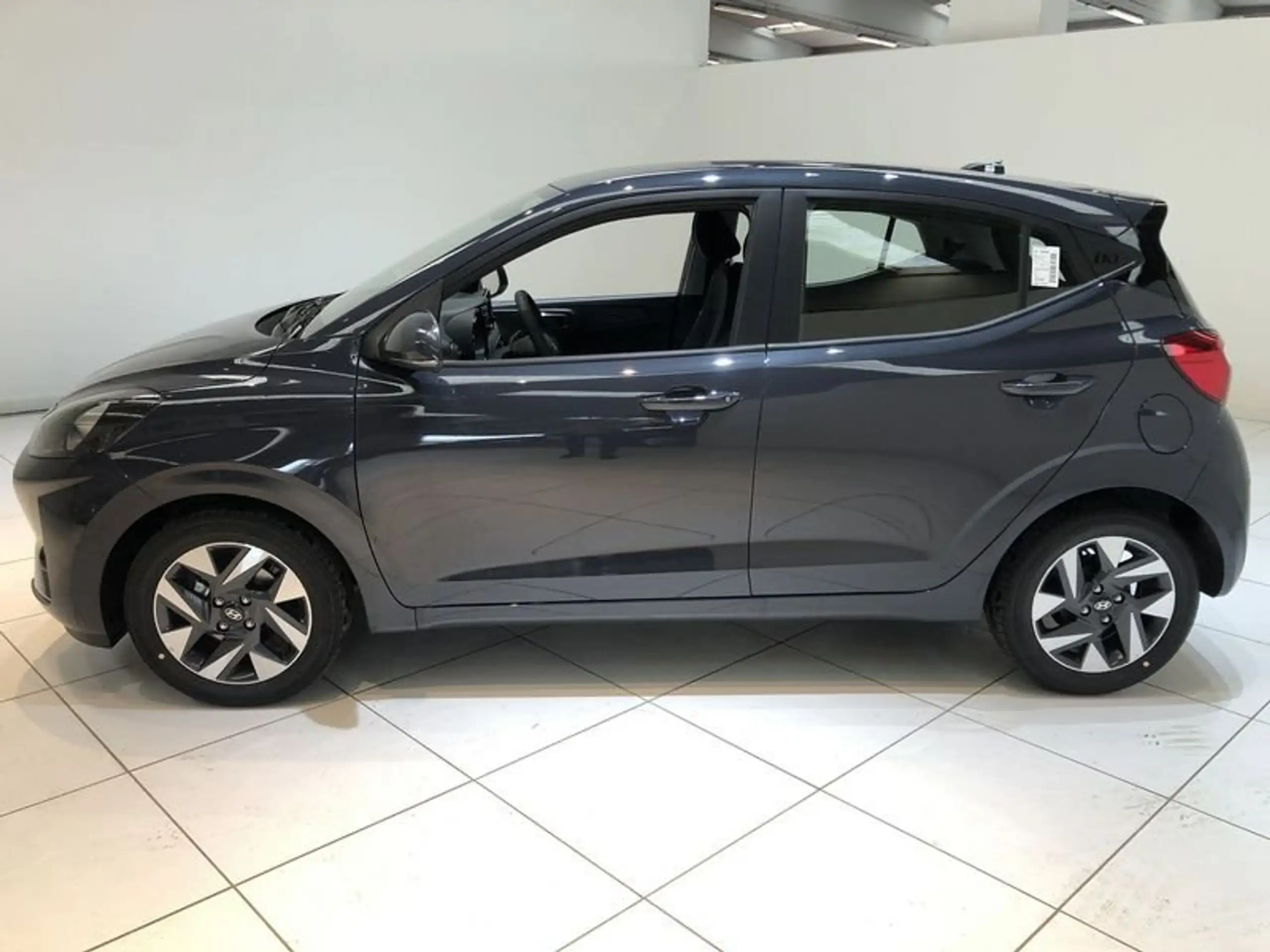 Hyundai - i10