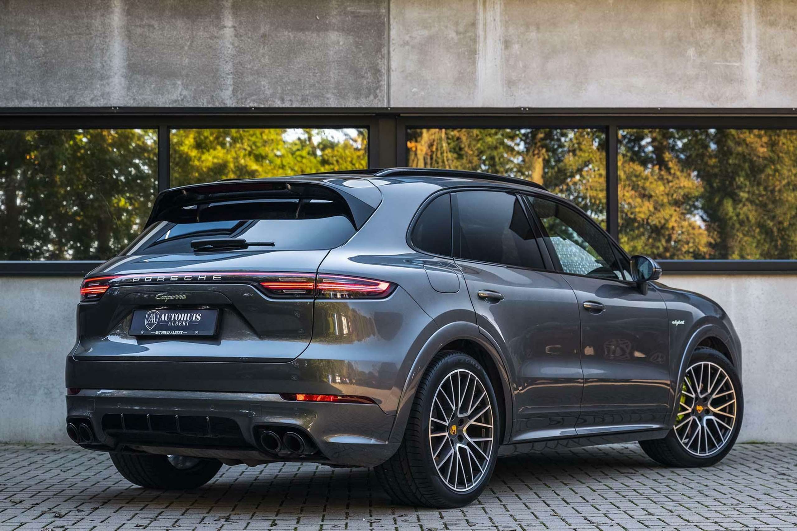 Porsche - Cayenne