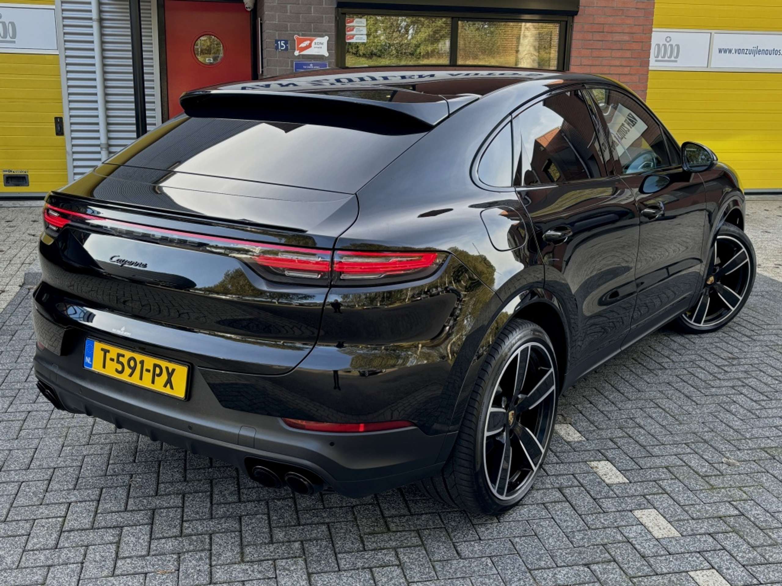 Porsche - Cayenne