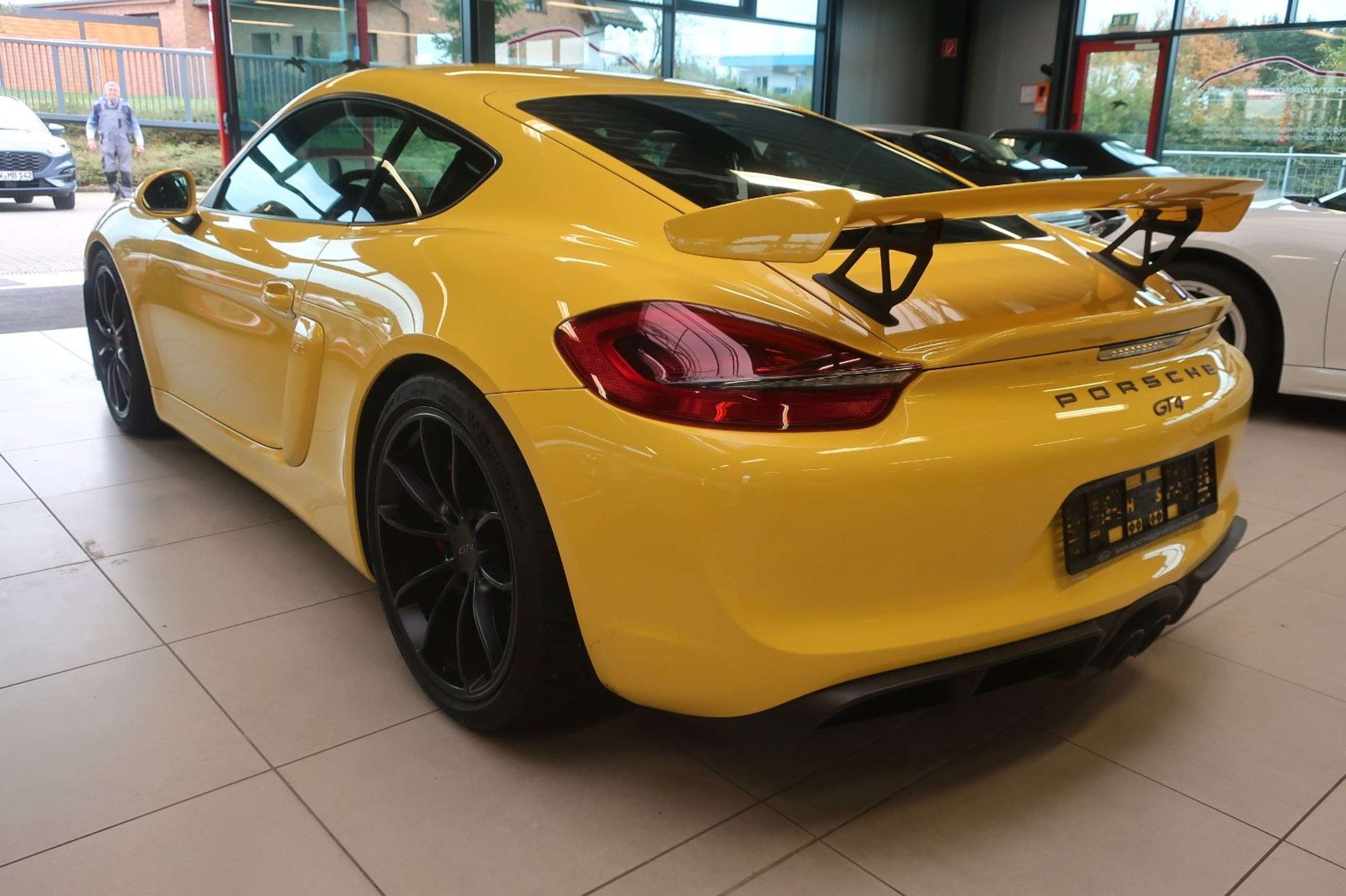 Porsche - Cayman