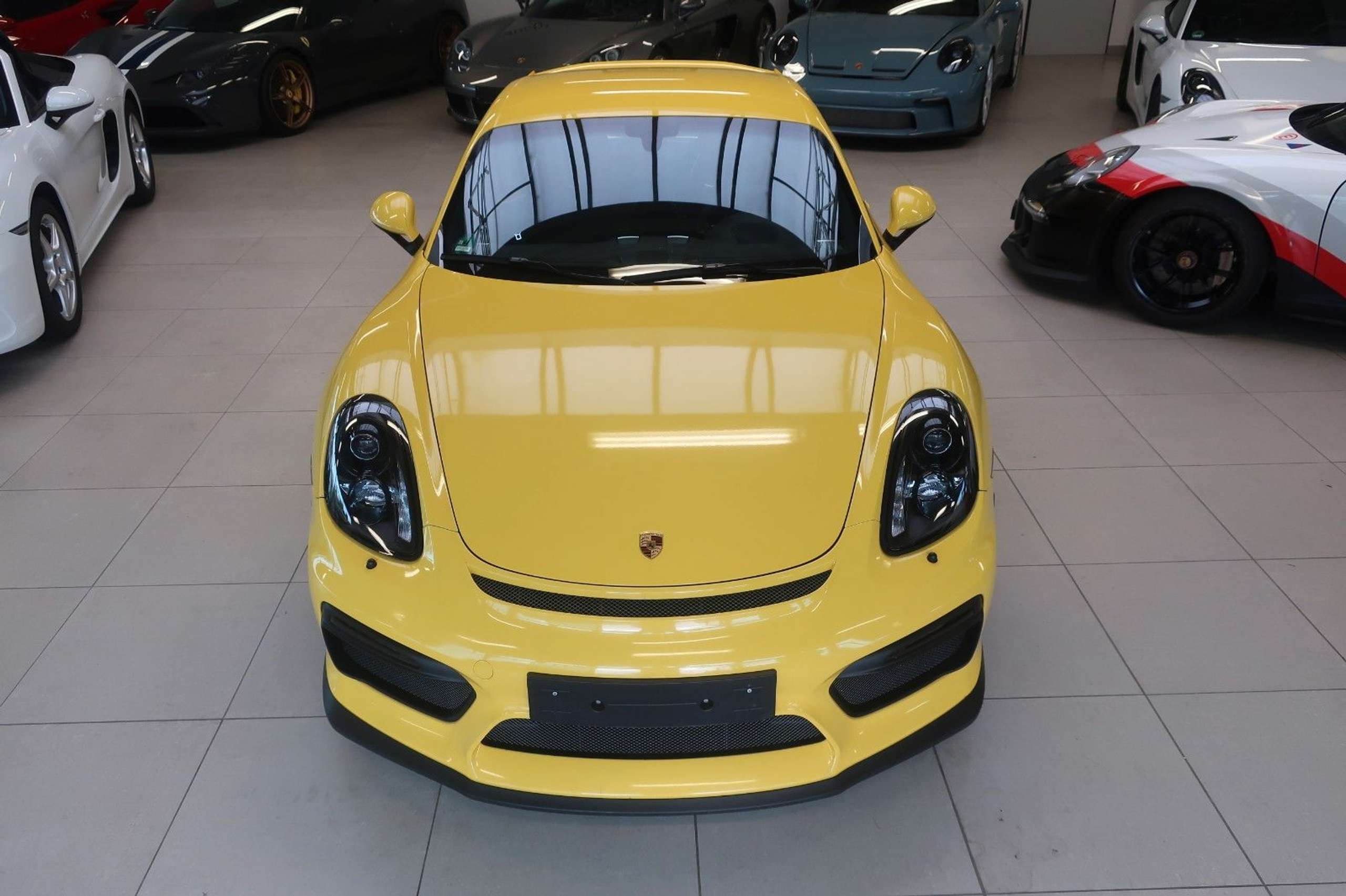 Porsche - Cayman