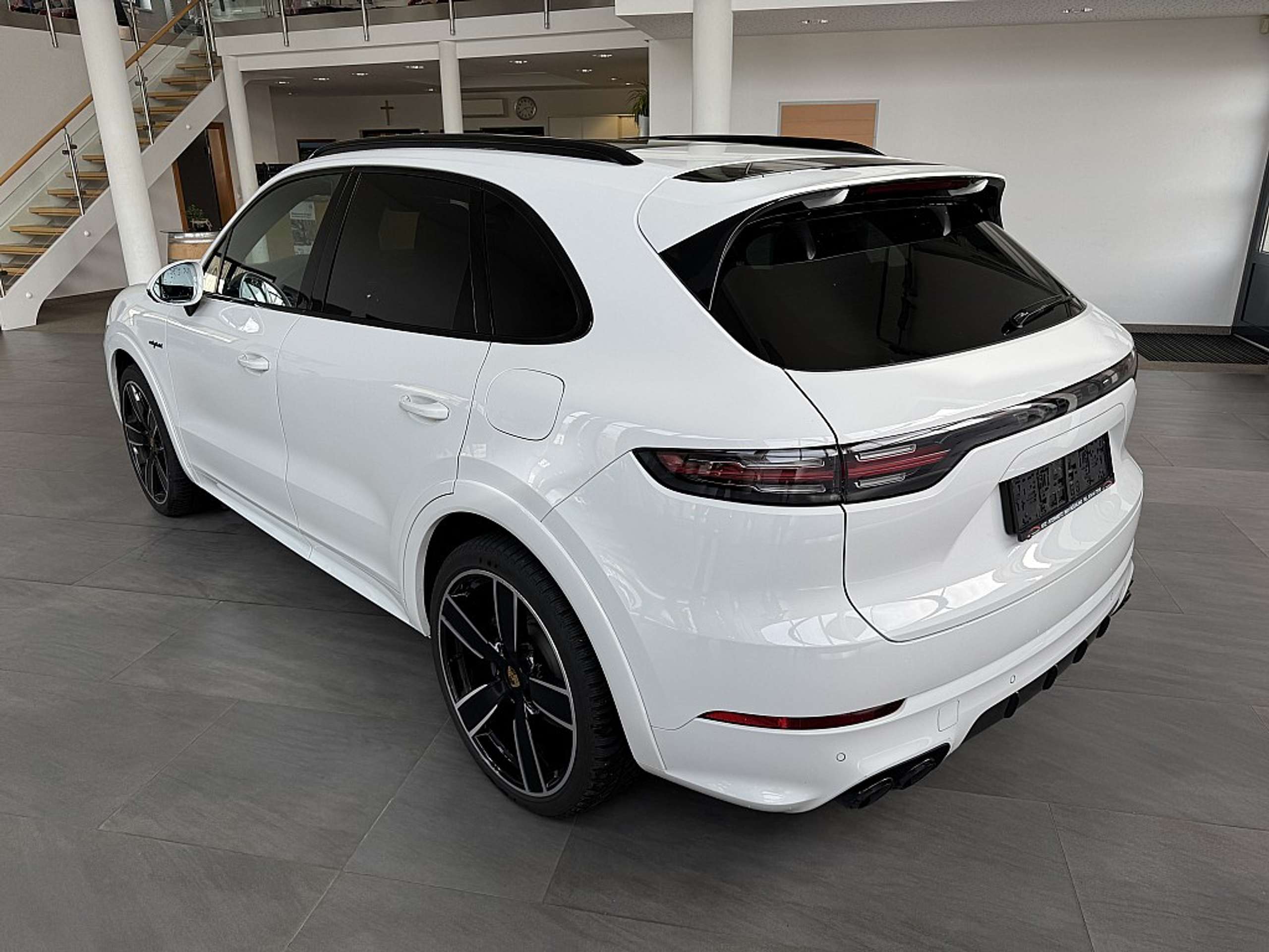 Porsche - Cayenne