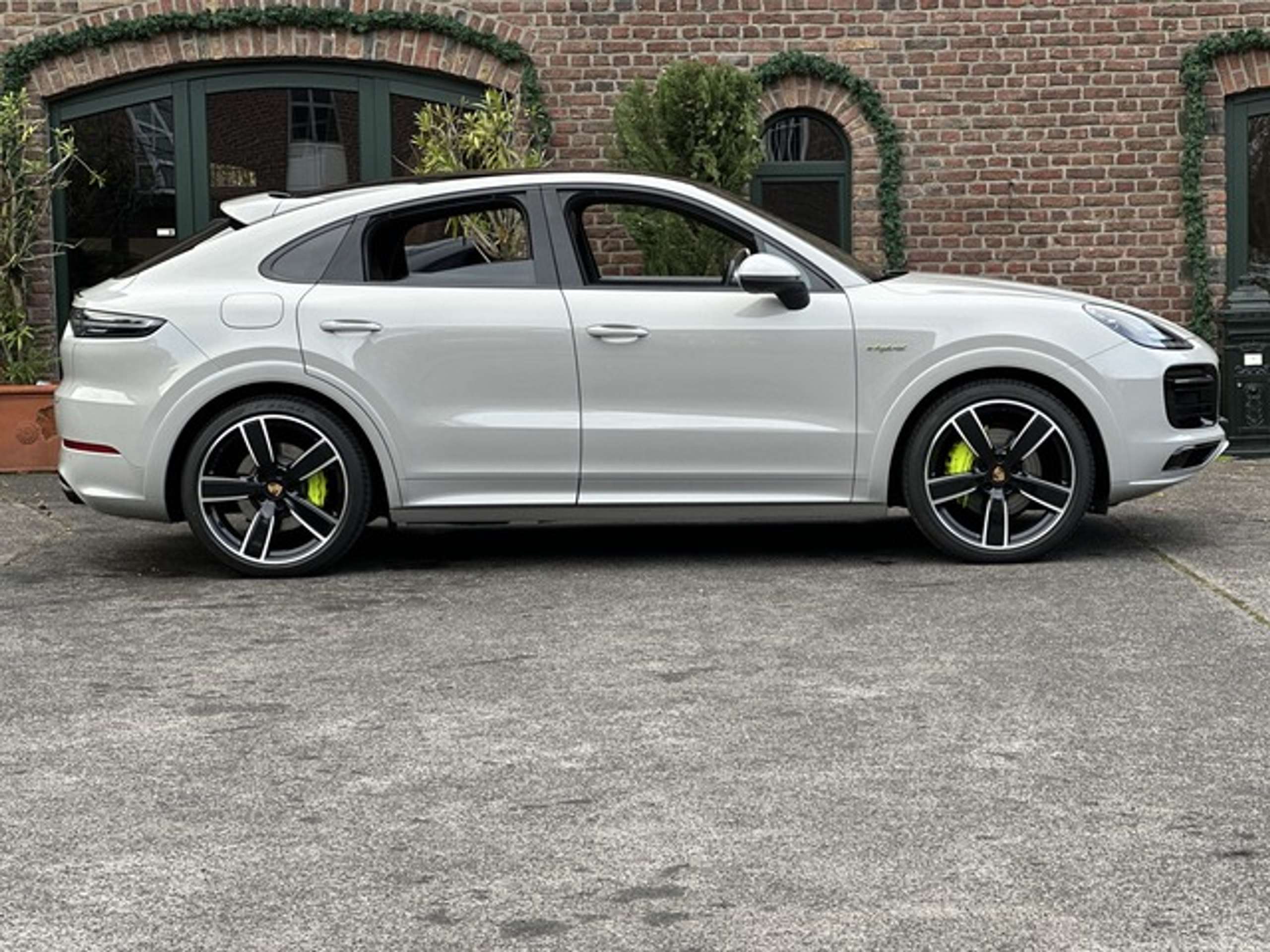 Porsche - Cayenne