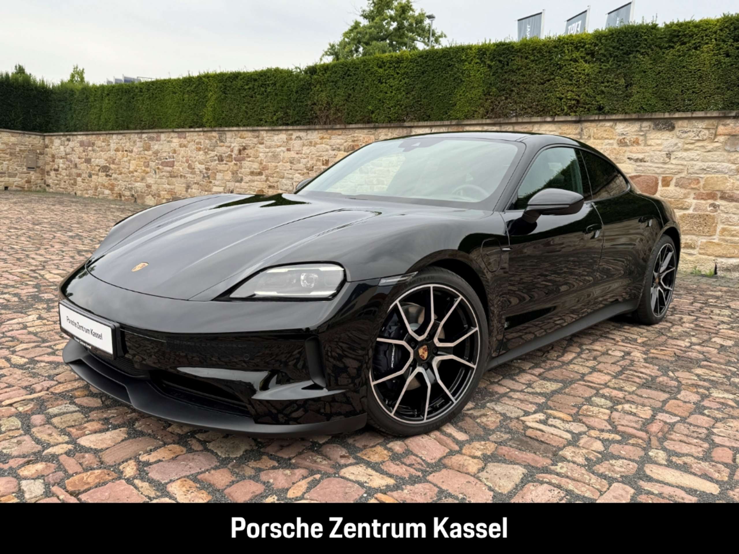 Porsche Taycan 2024