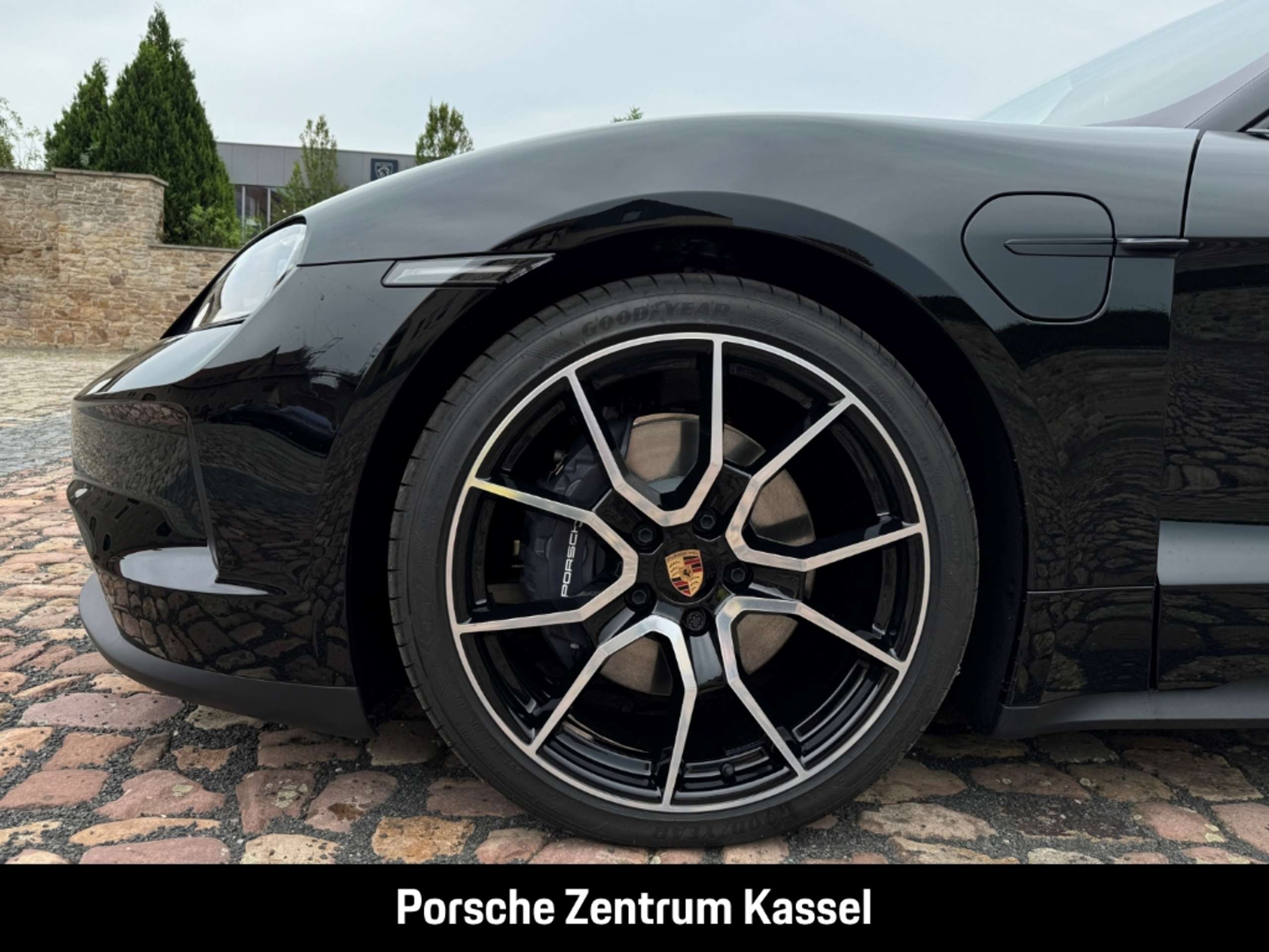 Porsche - Taycan