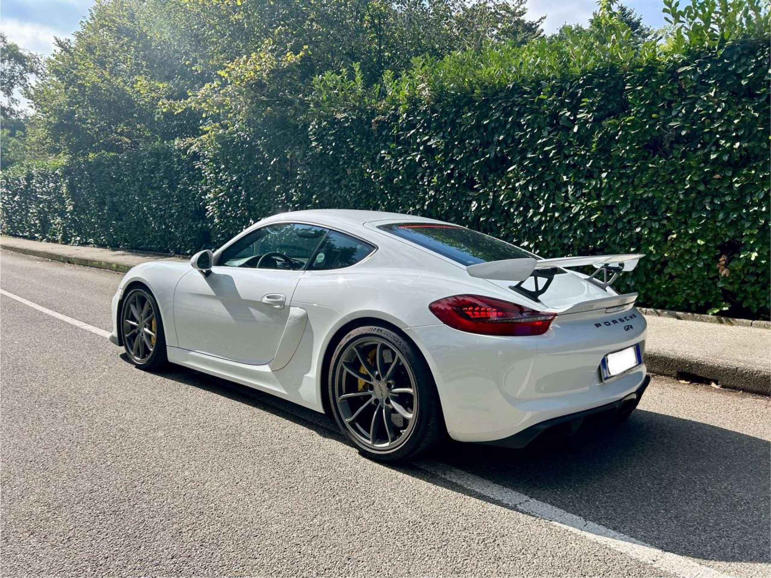 Porsche - Cayman