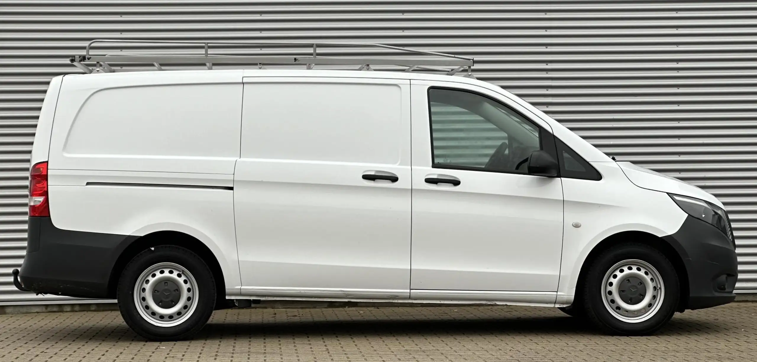 Mercedes-Benz - Vito